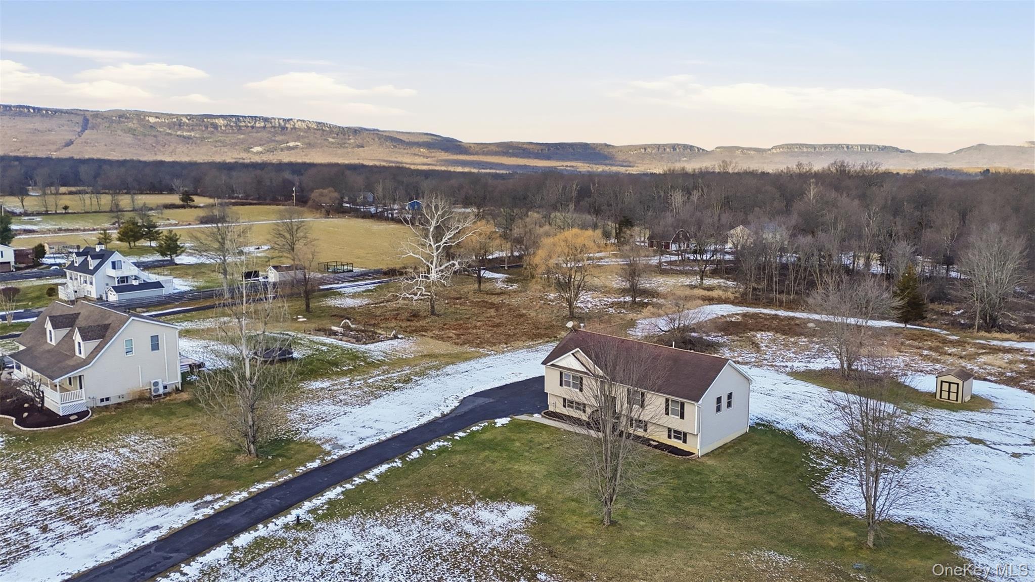 22 Cook Lane, Gardiner, NY 12525