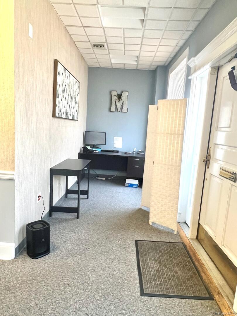 86 W Main Street, East Islip, NY 11730