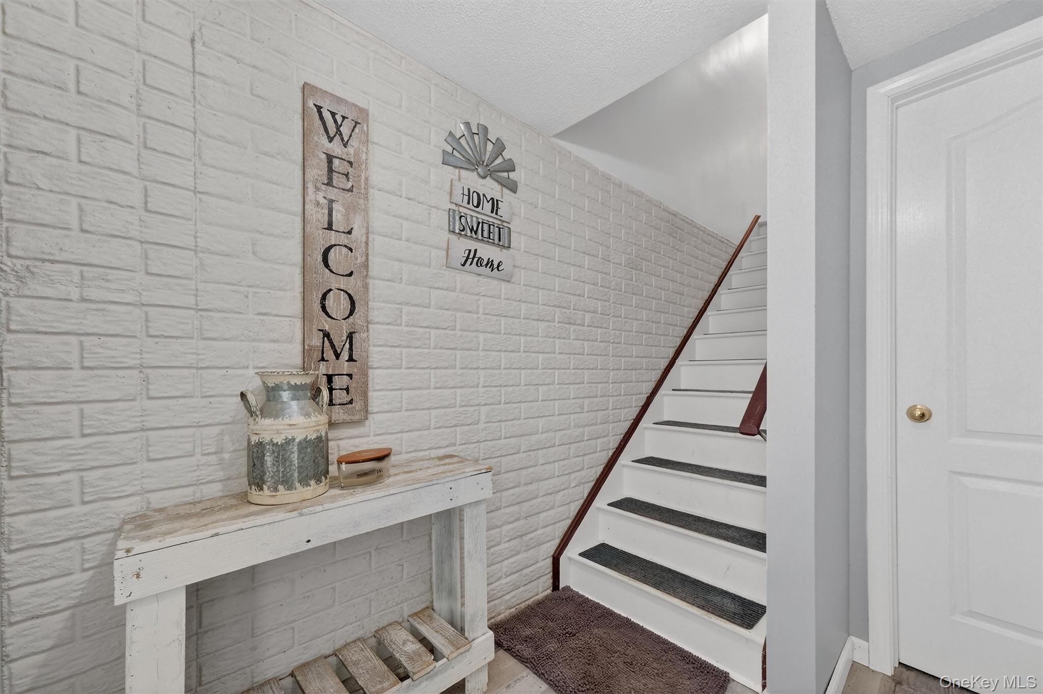 118 Elmcrest Drive, Fishkill, NY 12524