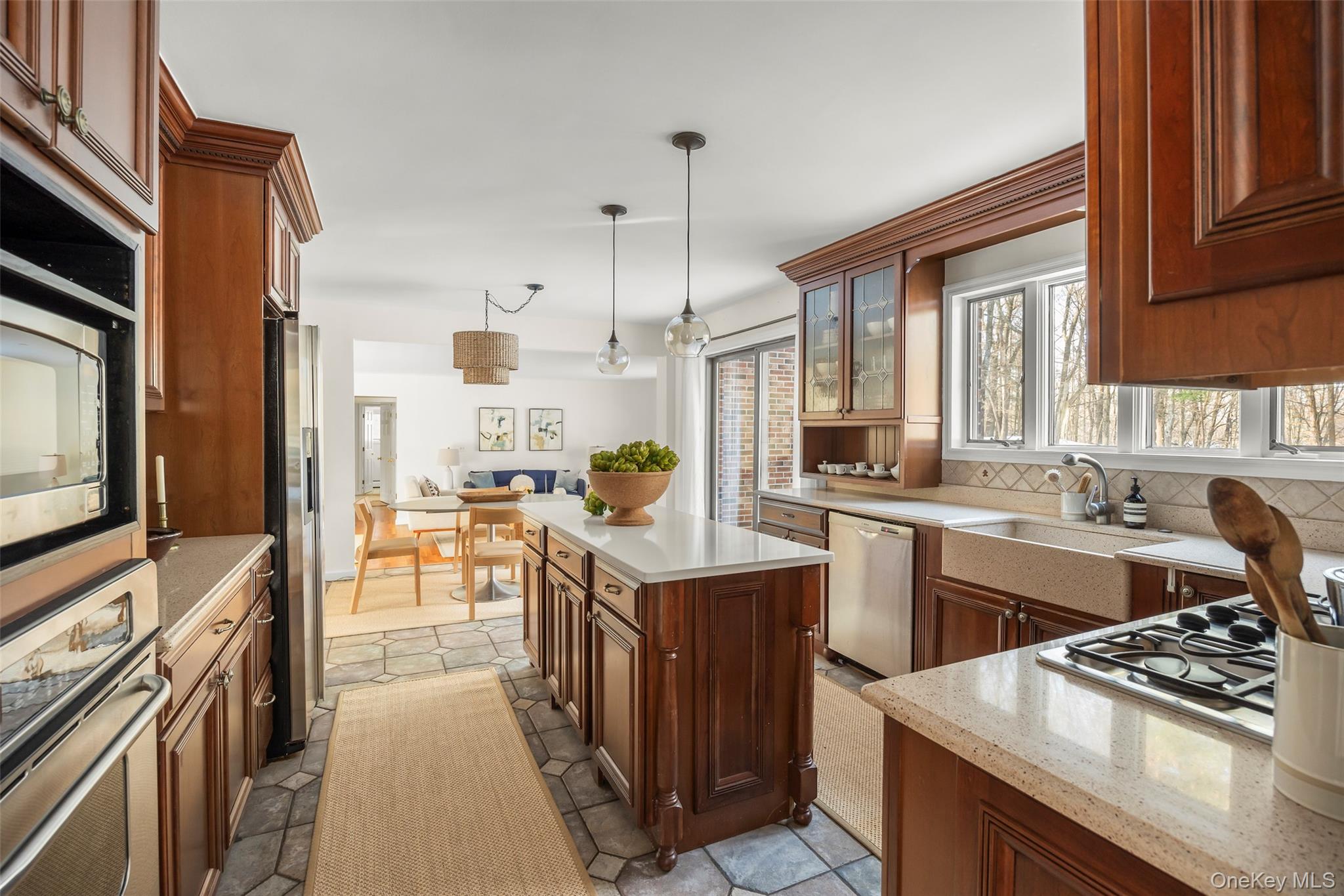 3 Lisa Court, Red Hook, NY 12571