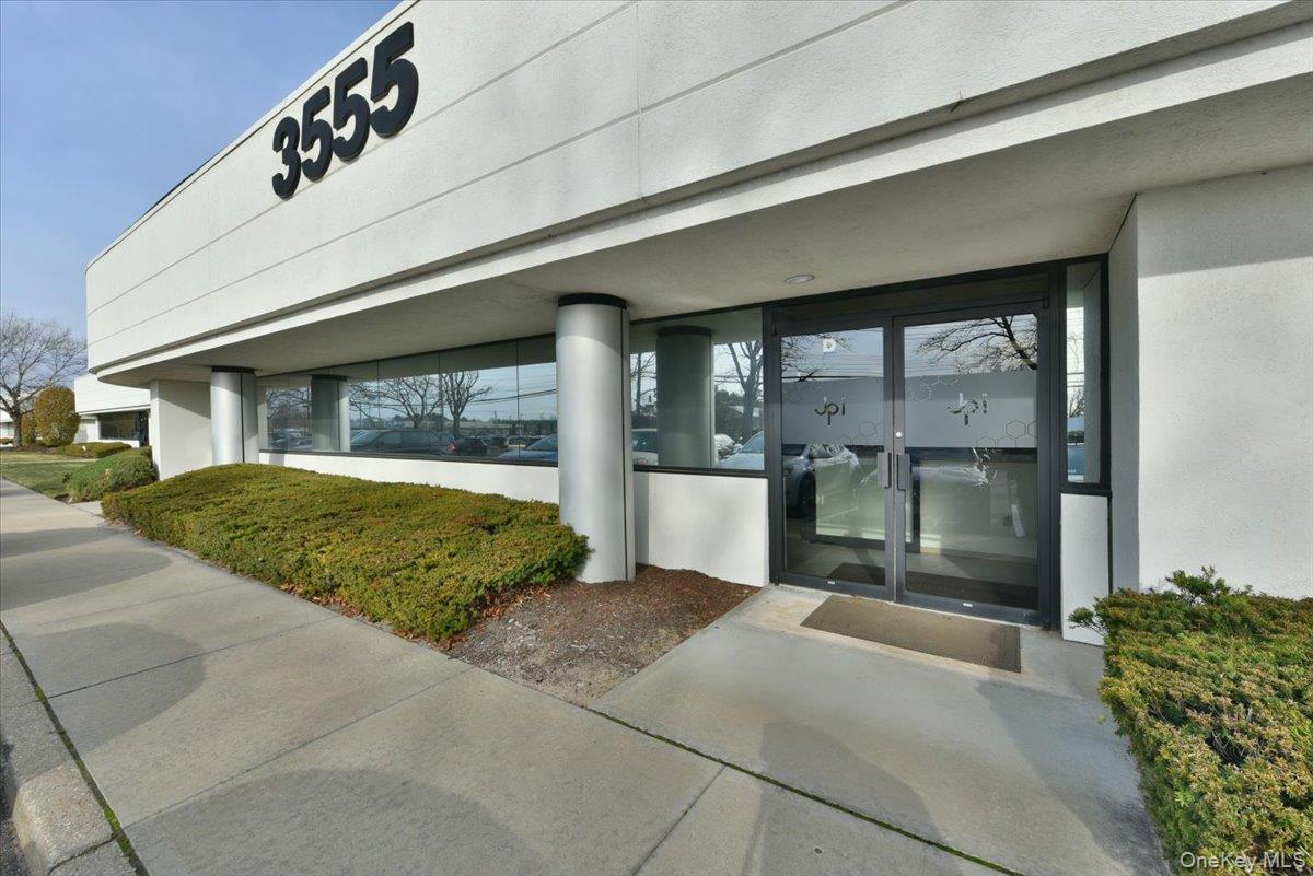 3555 Veterans Memorial Highway # D, Ronkonkoma, NY 11779