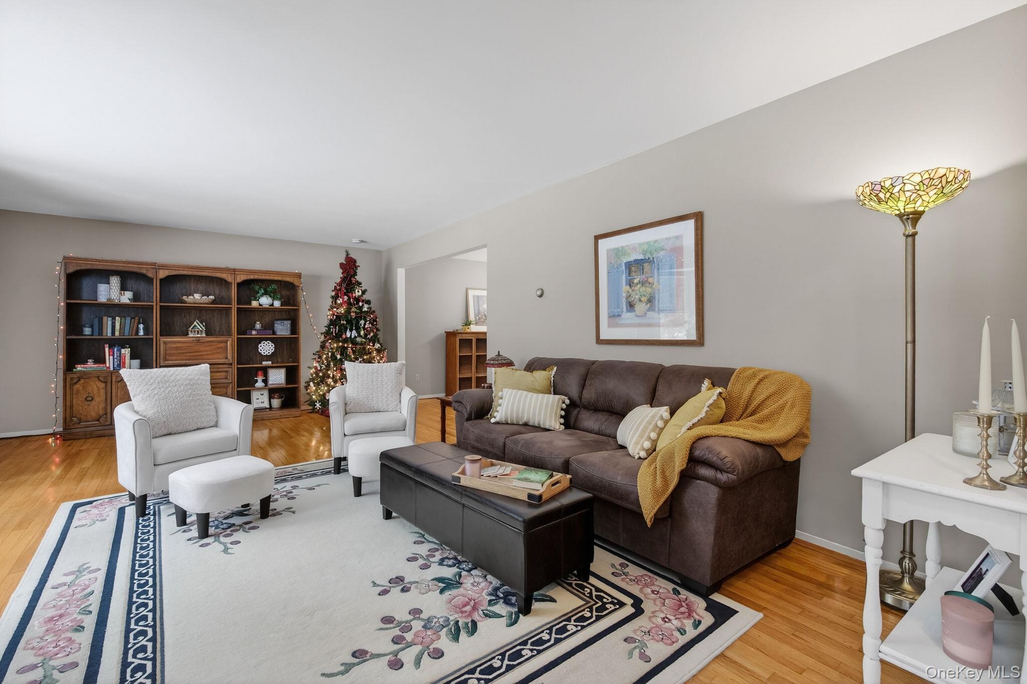 15 Royal Oak Road, Stone Ridge, NY 12484