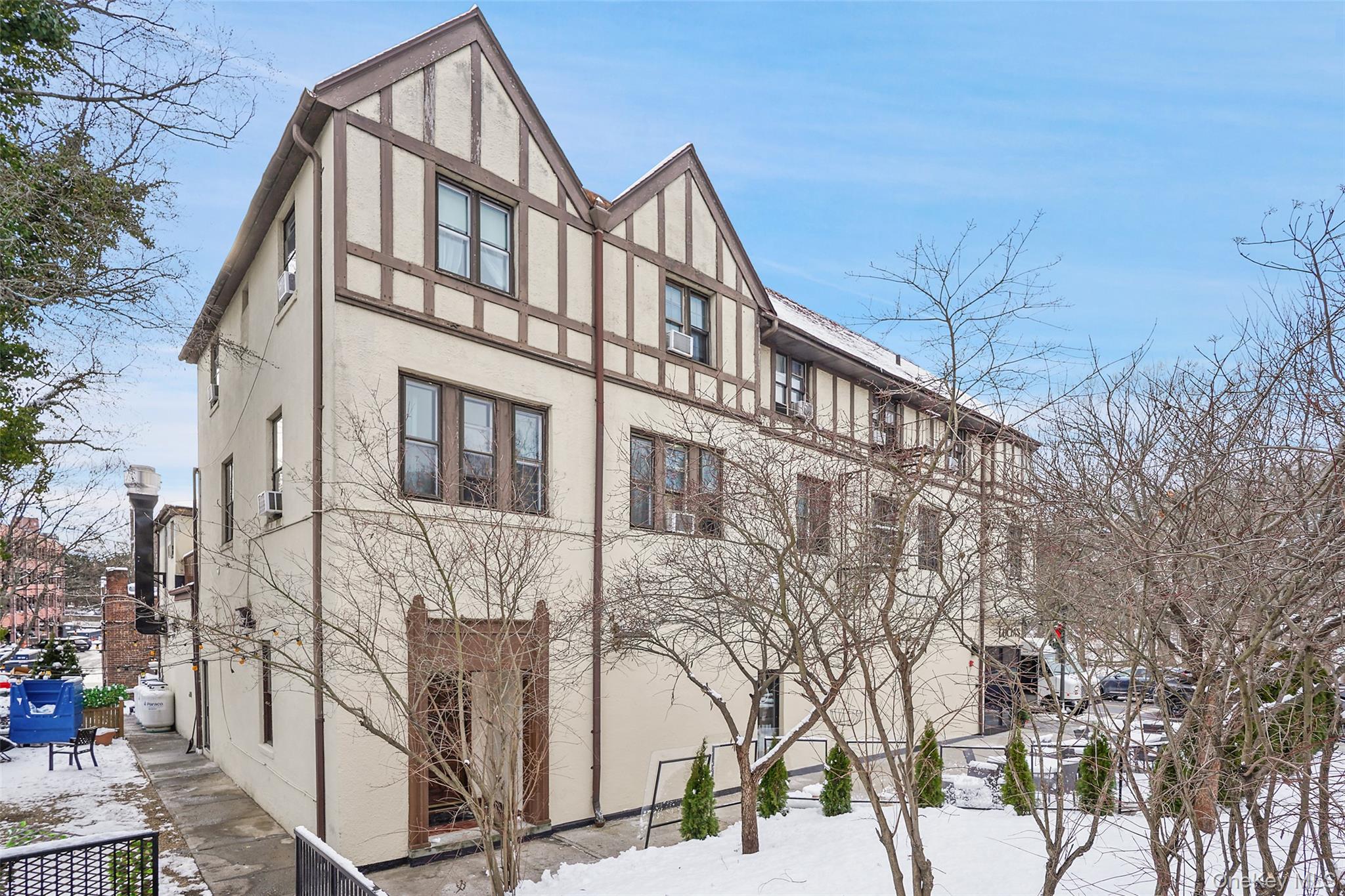 2-20 Garth Road # 205, Scarsdale, NY 10583
