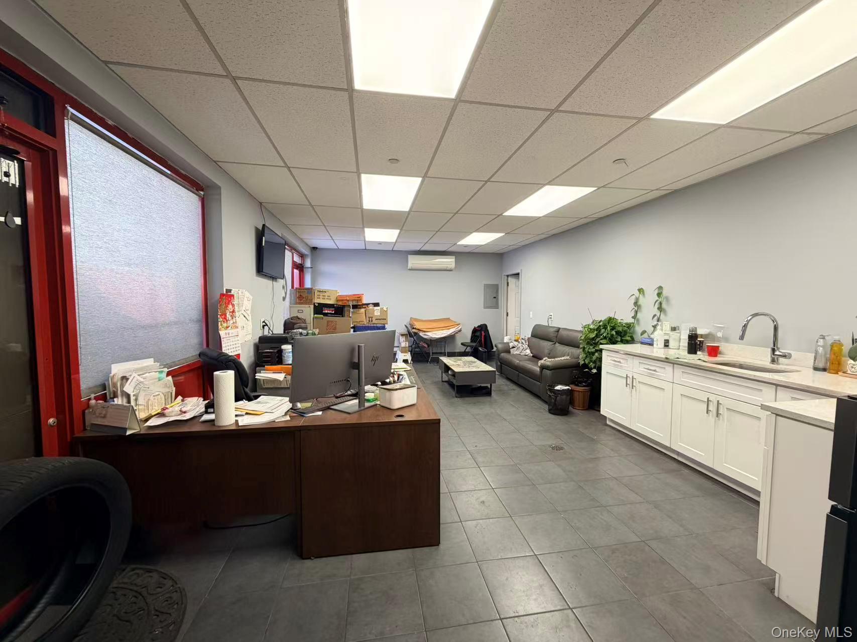 88-81 76th Avenue, Glendale, NY 11385