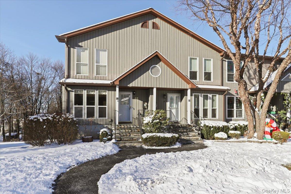 51 Hemlock Circle, Peekskill, NY 10566