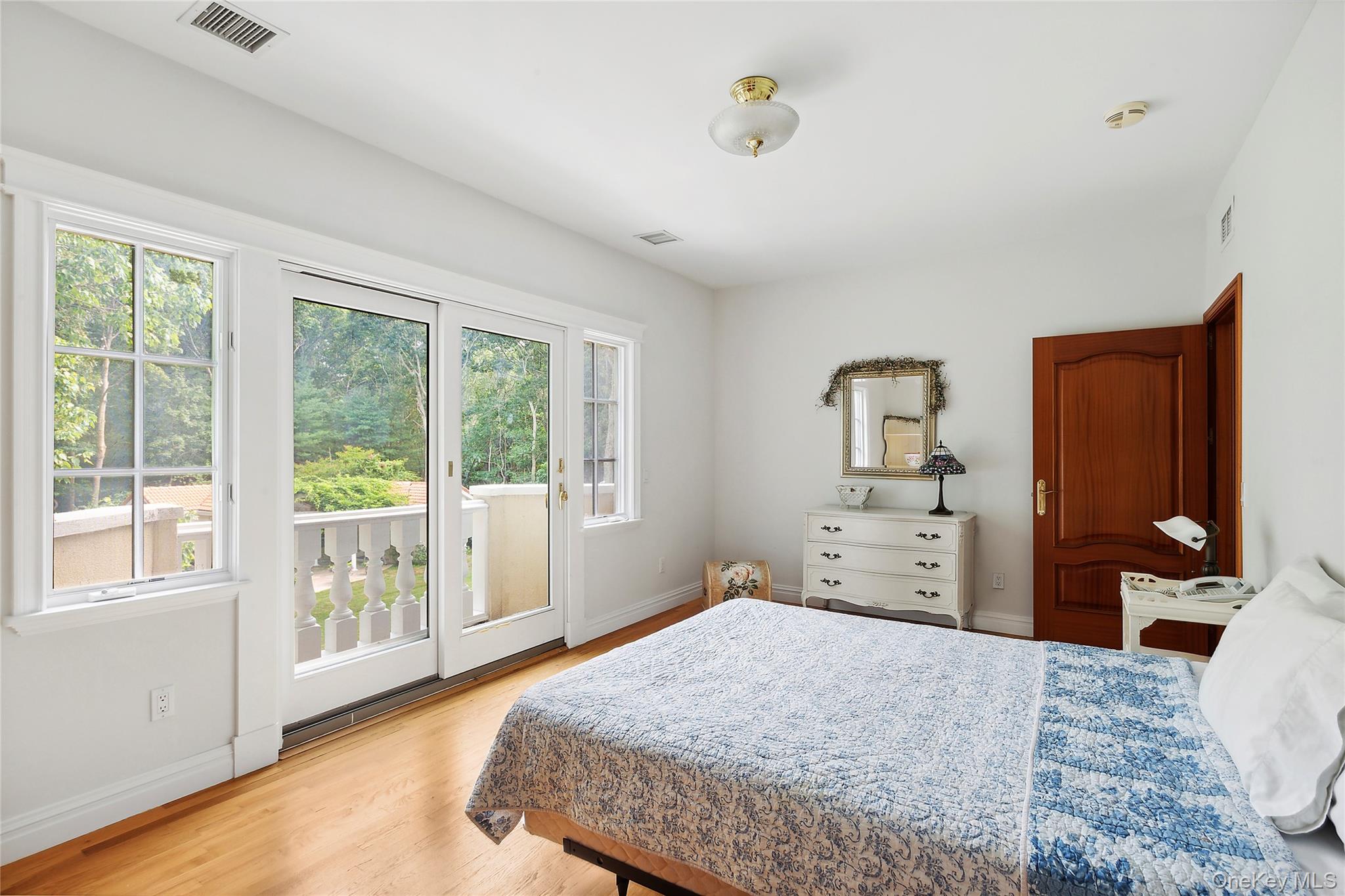 1 Terrys Trail, East Hampton, NY 11937