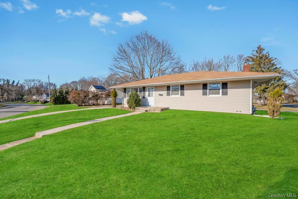 3 Radburn Lane, Port Jefferson Station, NY 11776