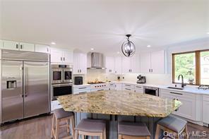 15 Cranberry Drive, Highland Mills, NY 10930