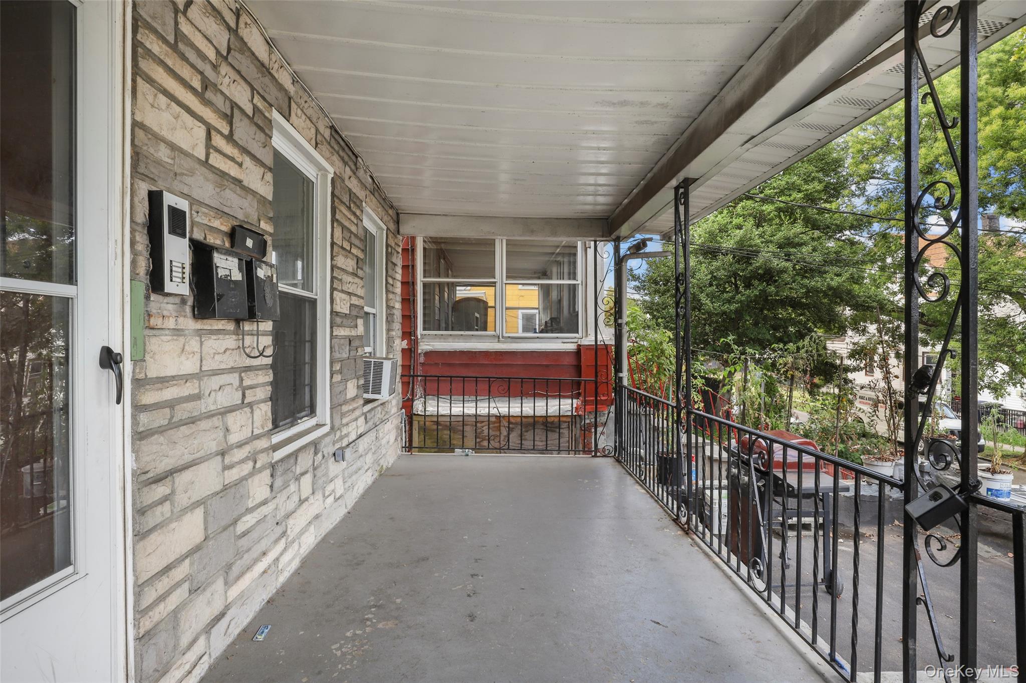 112 S 7th Avenue, Mount Vernon, NY 10550