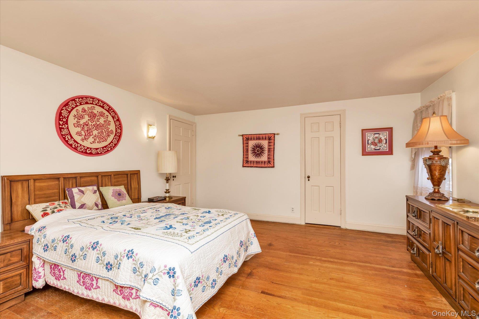 22 Hathaway Drive, Garden City, NY 11530