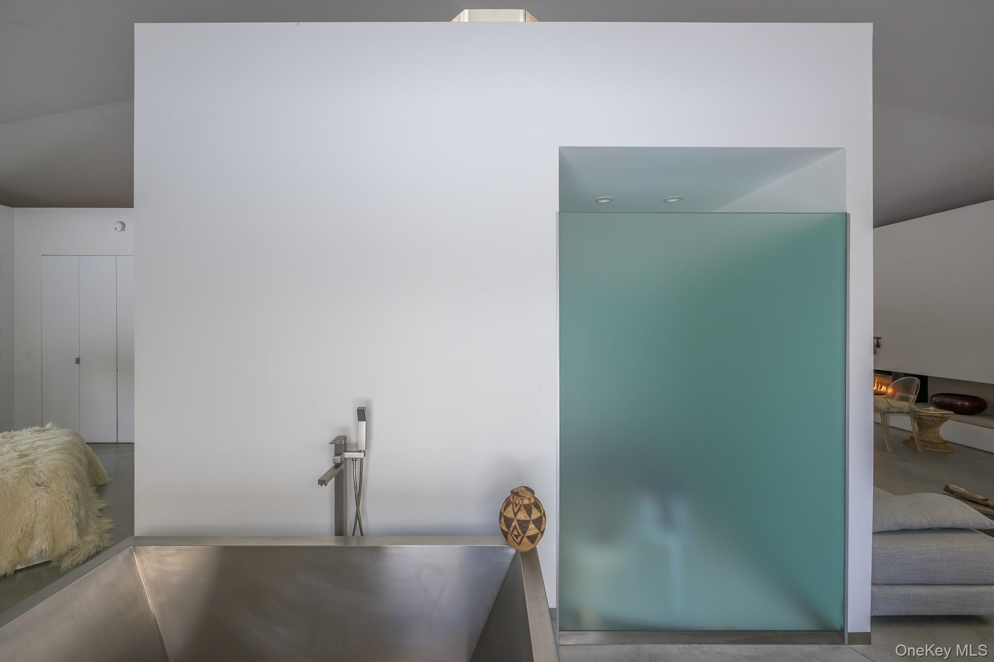 401 Collins Street, Hillsdale, NY 12529