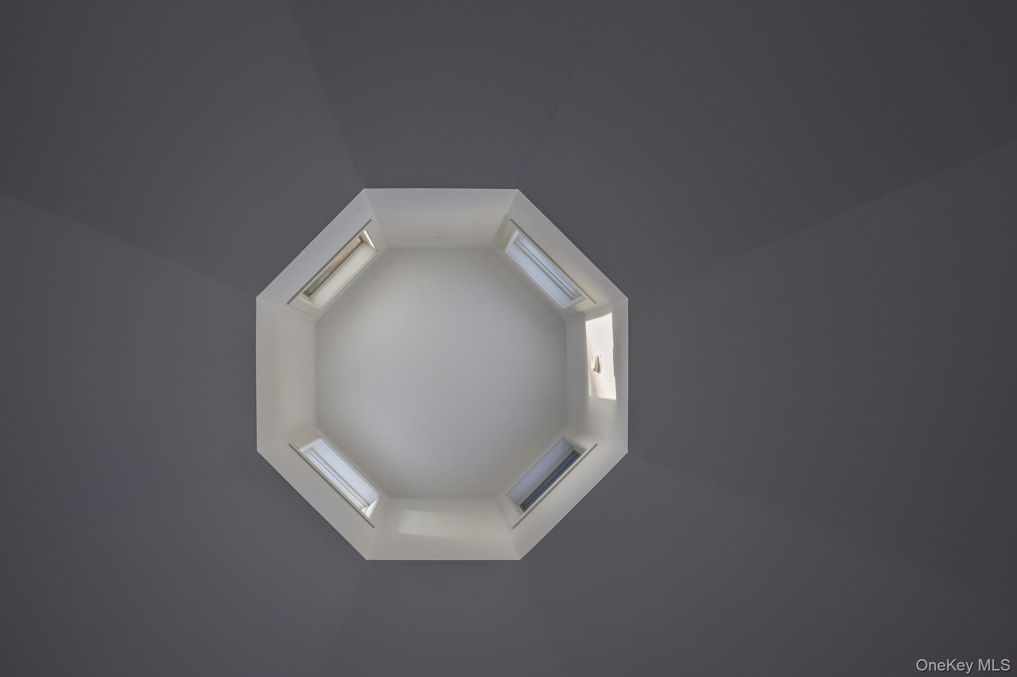 401 Collins Street, Hillsdale, NY 12529