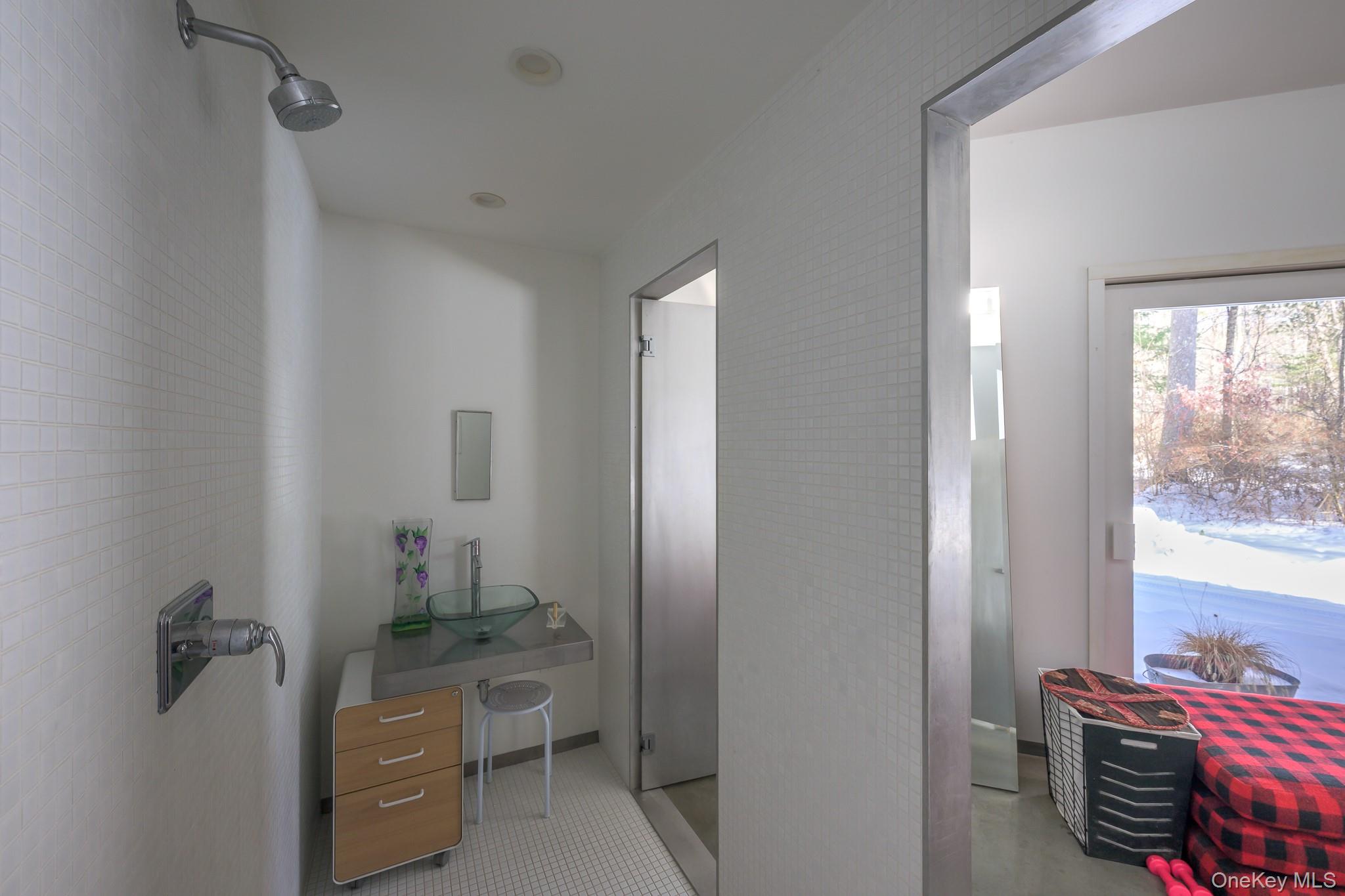 401 Collins Street, Hillsdale, NY 12529