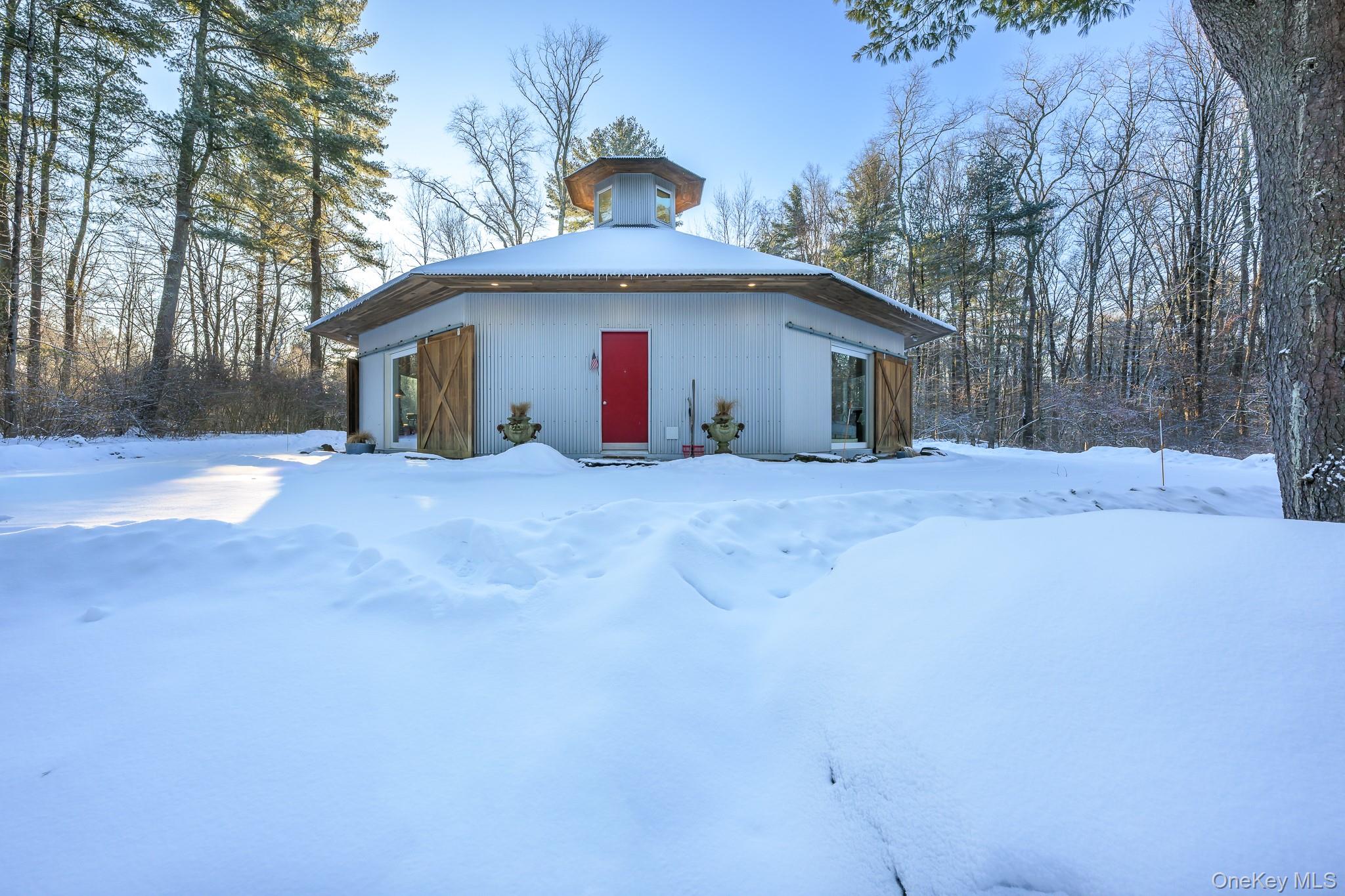 401 Collins Street, Hillsdale, NY 12529