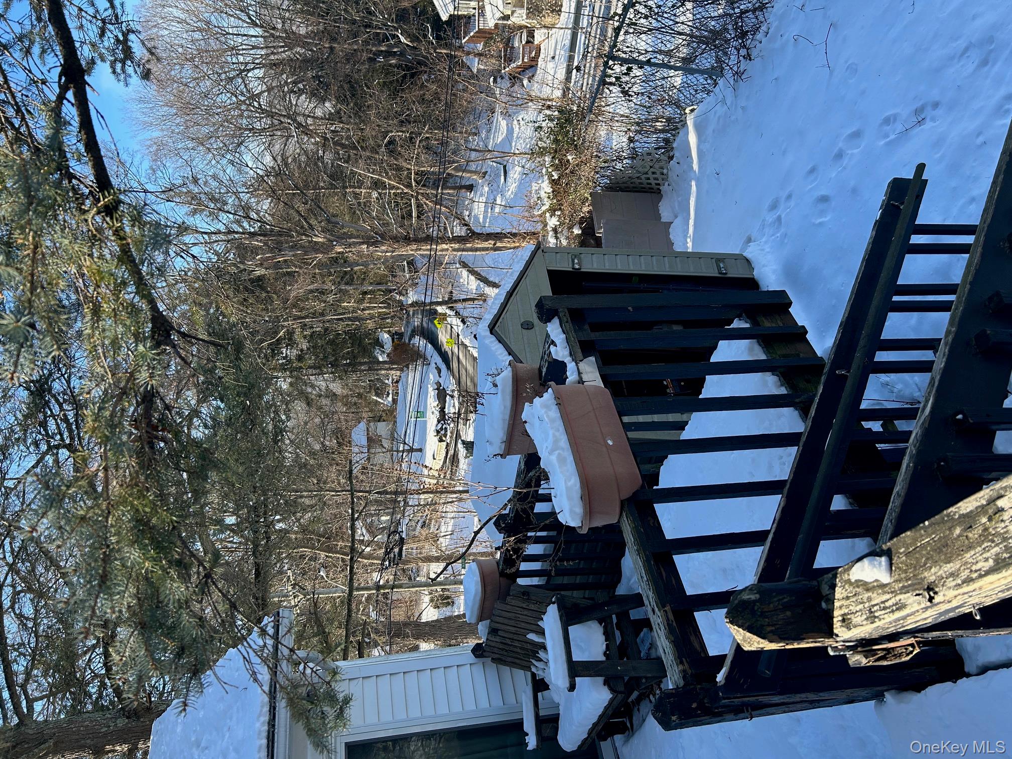 5 Main Drive, Greenwood Lake, NY 10925