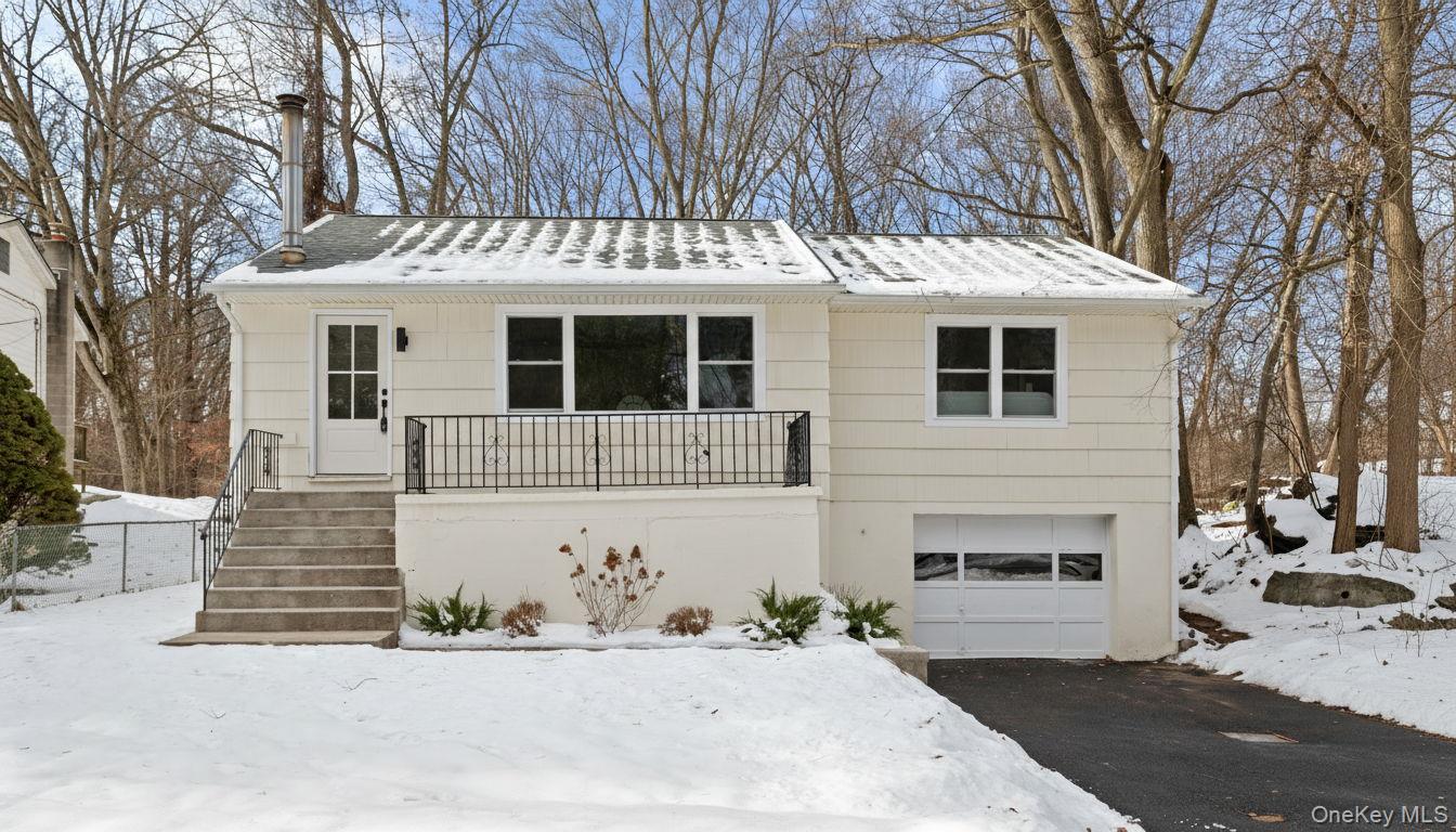 21 Henning Drive, Montrose, NY 10548