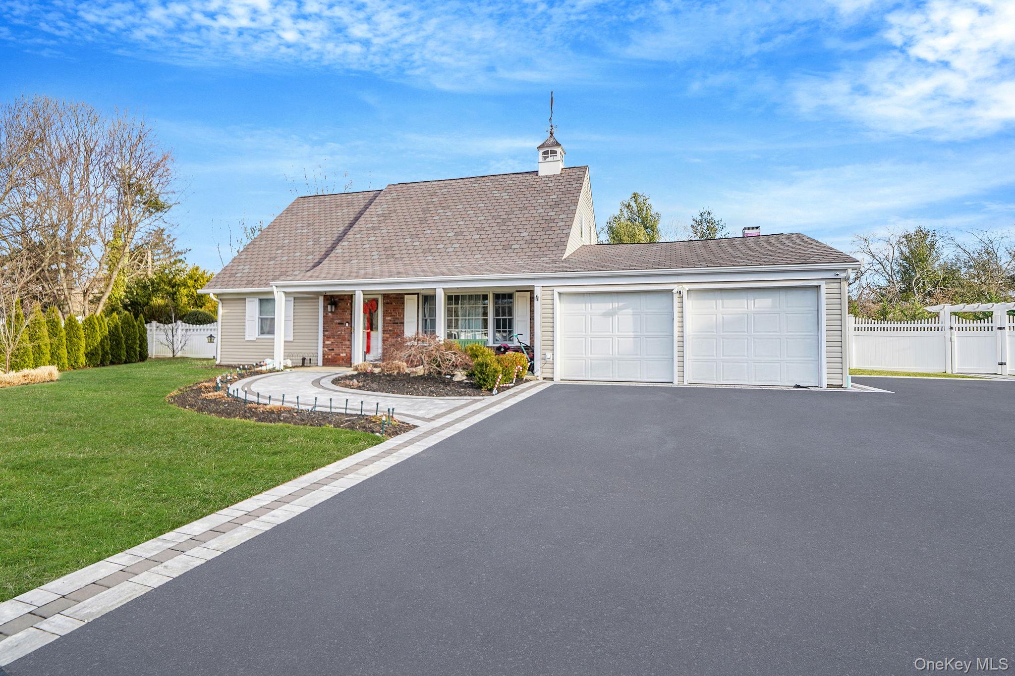 10 Pickwick Court, Stony Brook, NY 11790