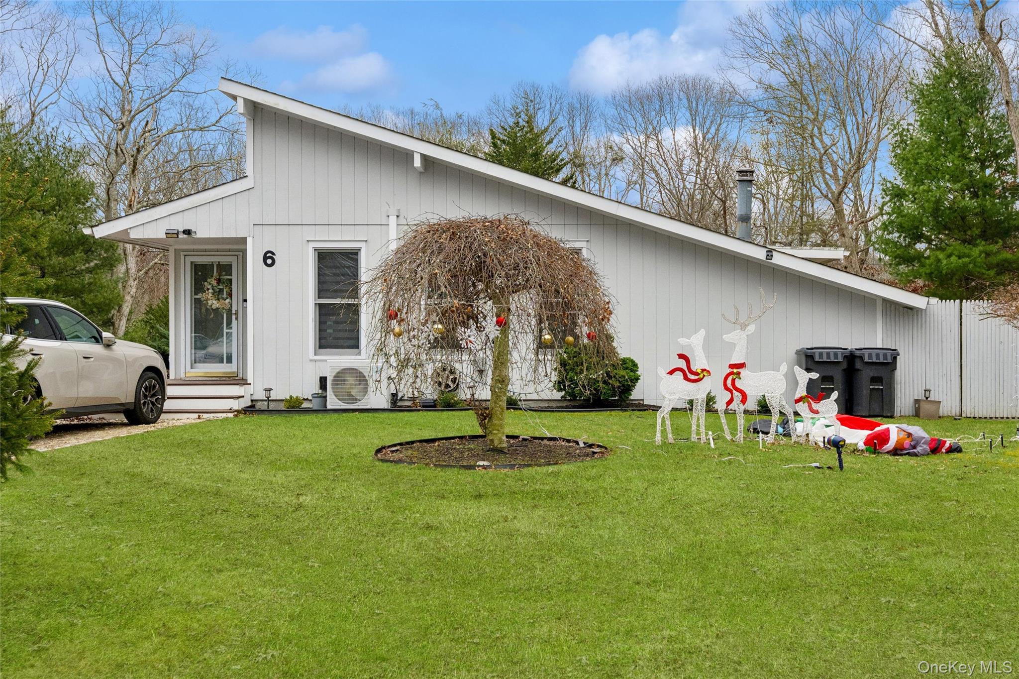 6 Montauk Boulevard, East Hampton, NY 11937