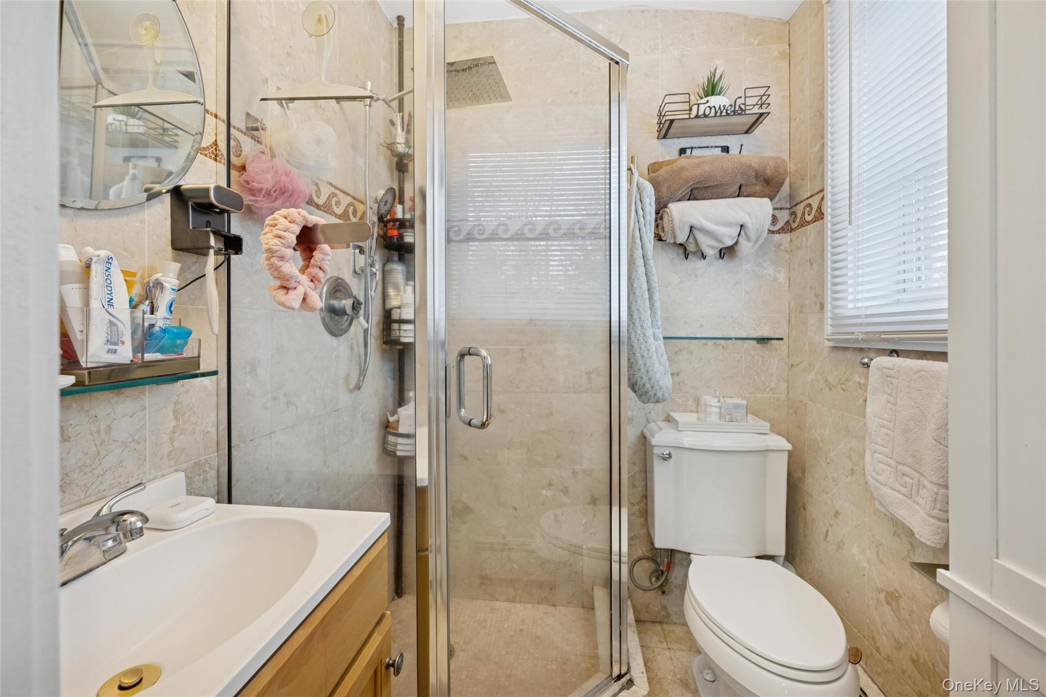 6 Montauk Boulevard, East Hampton, NY 11937