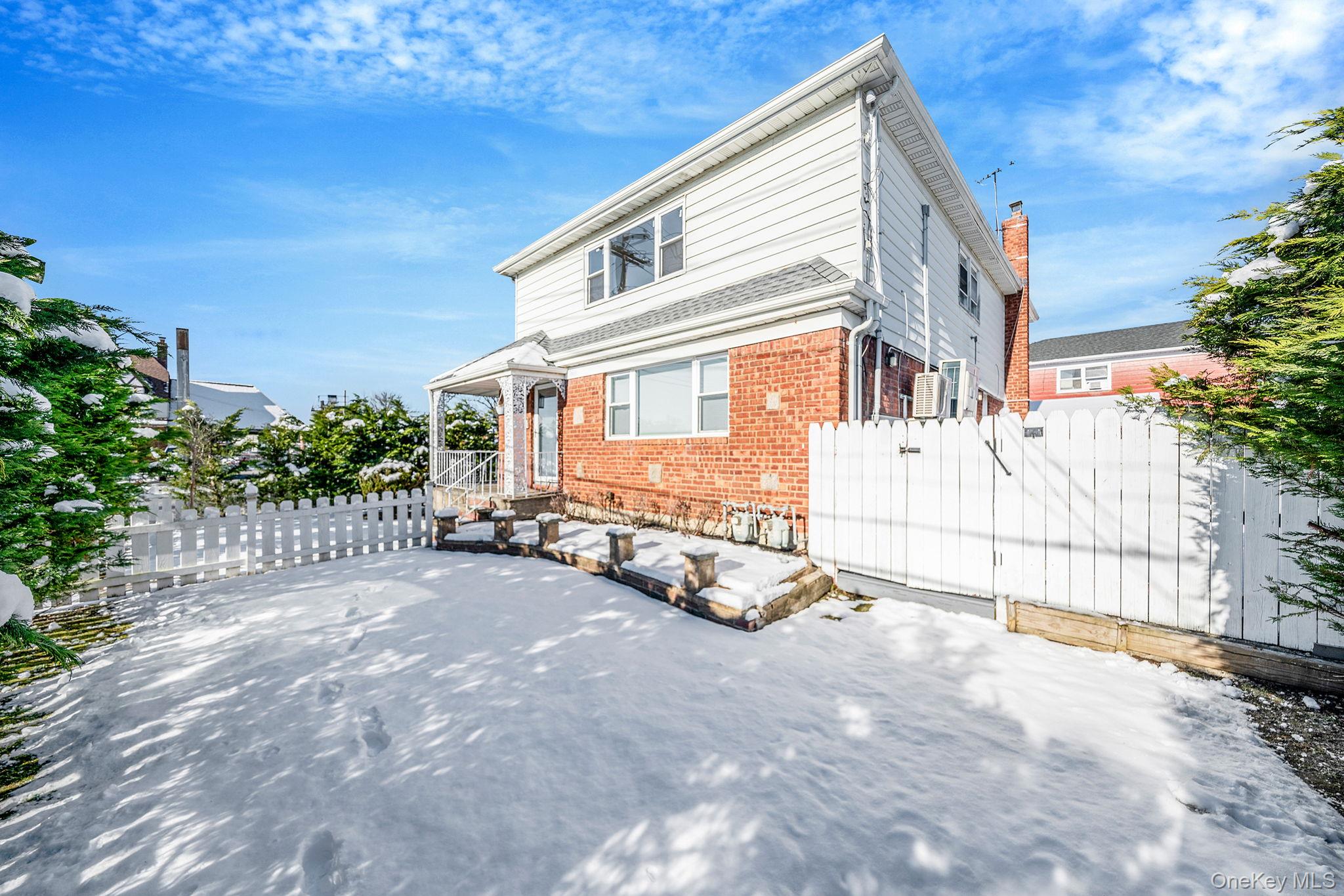 1 Munro Boulevard, Valley Stream, NY 11581