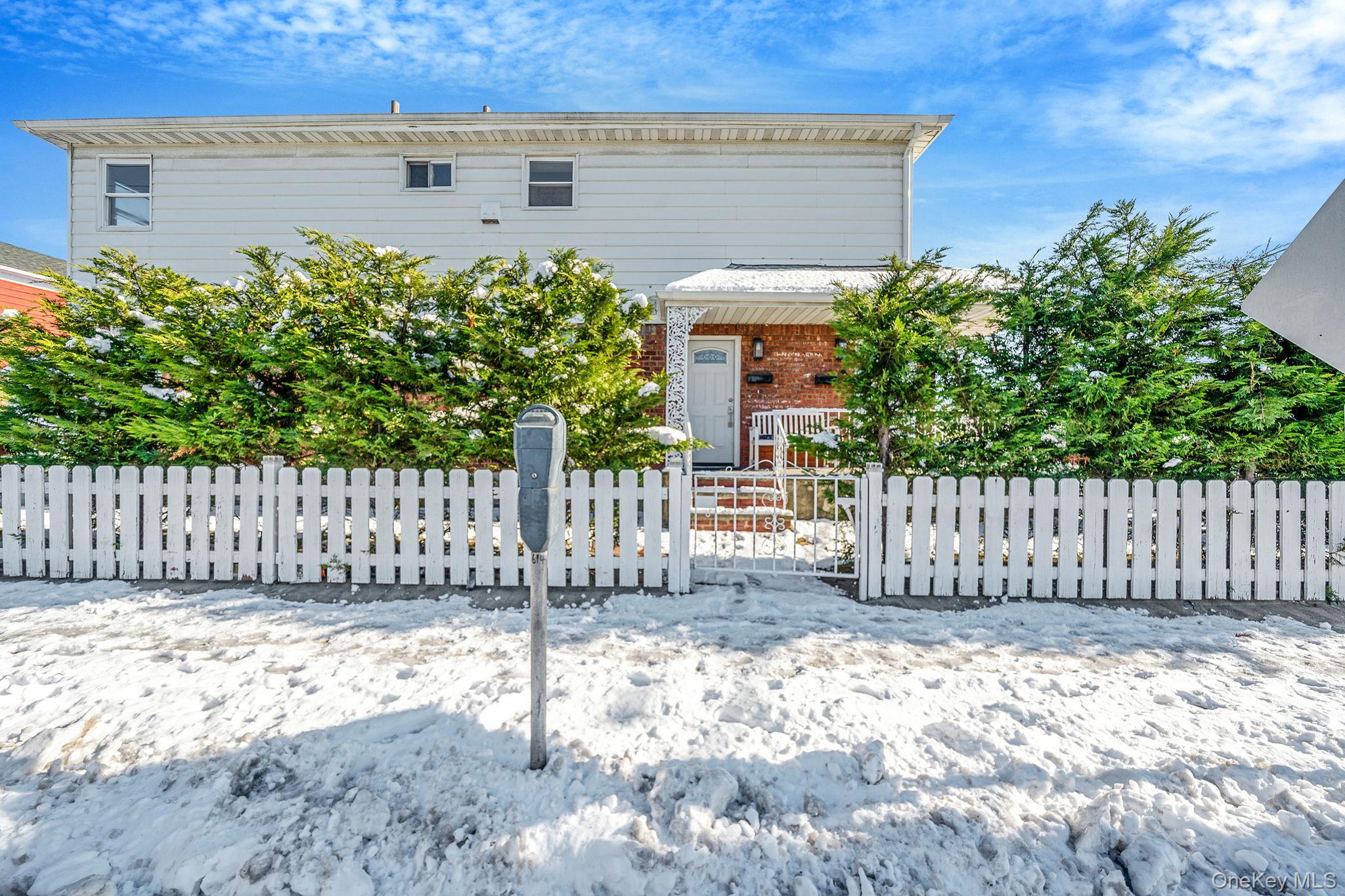 1 Munro Boulevard, Valley Stream, NY 11581