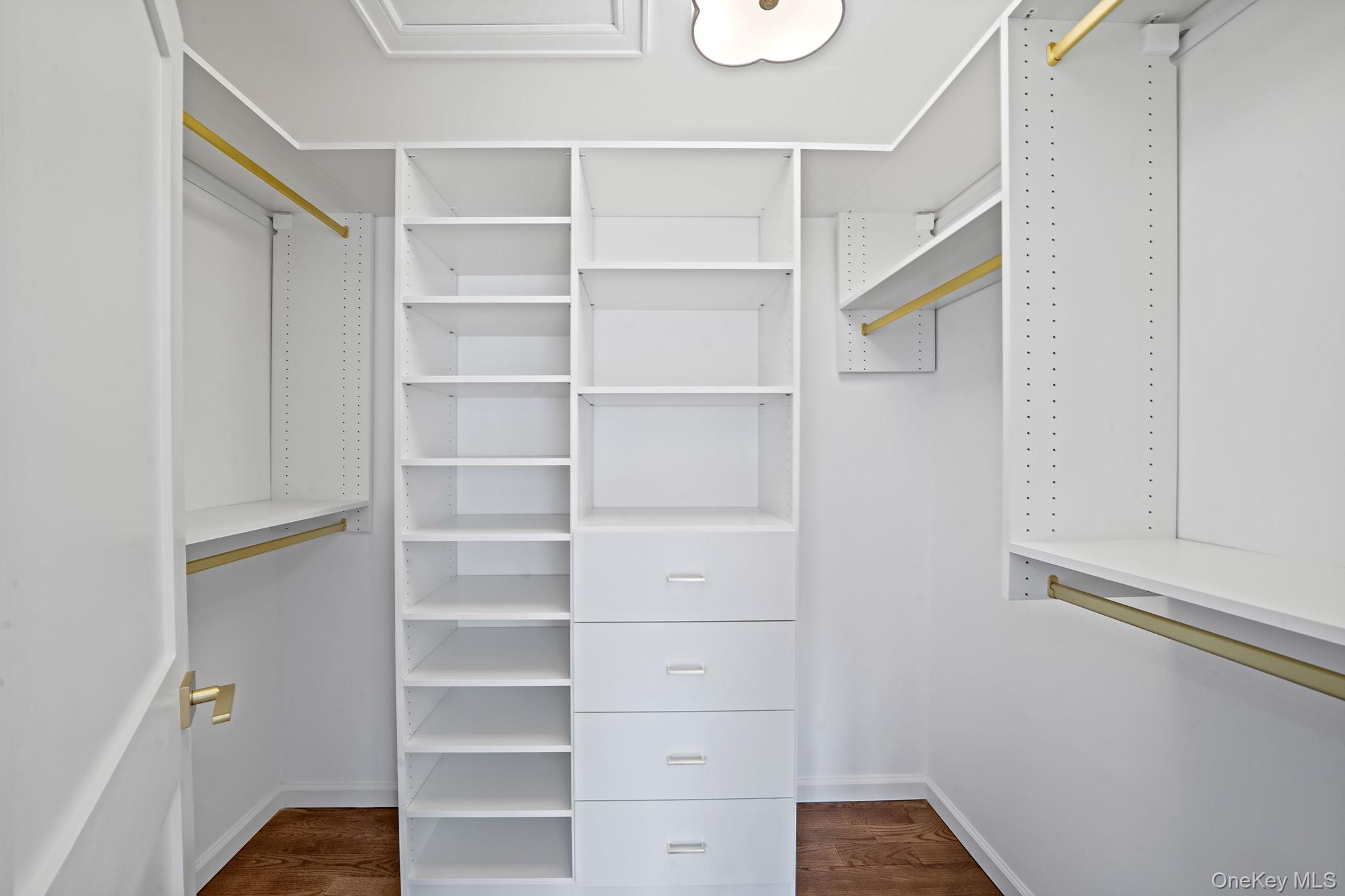 118 Fairway View Drive # 118, Commack, NY 11725