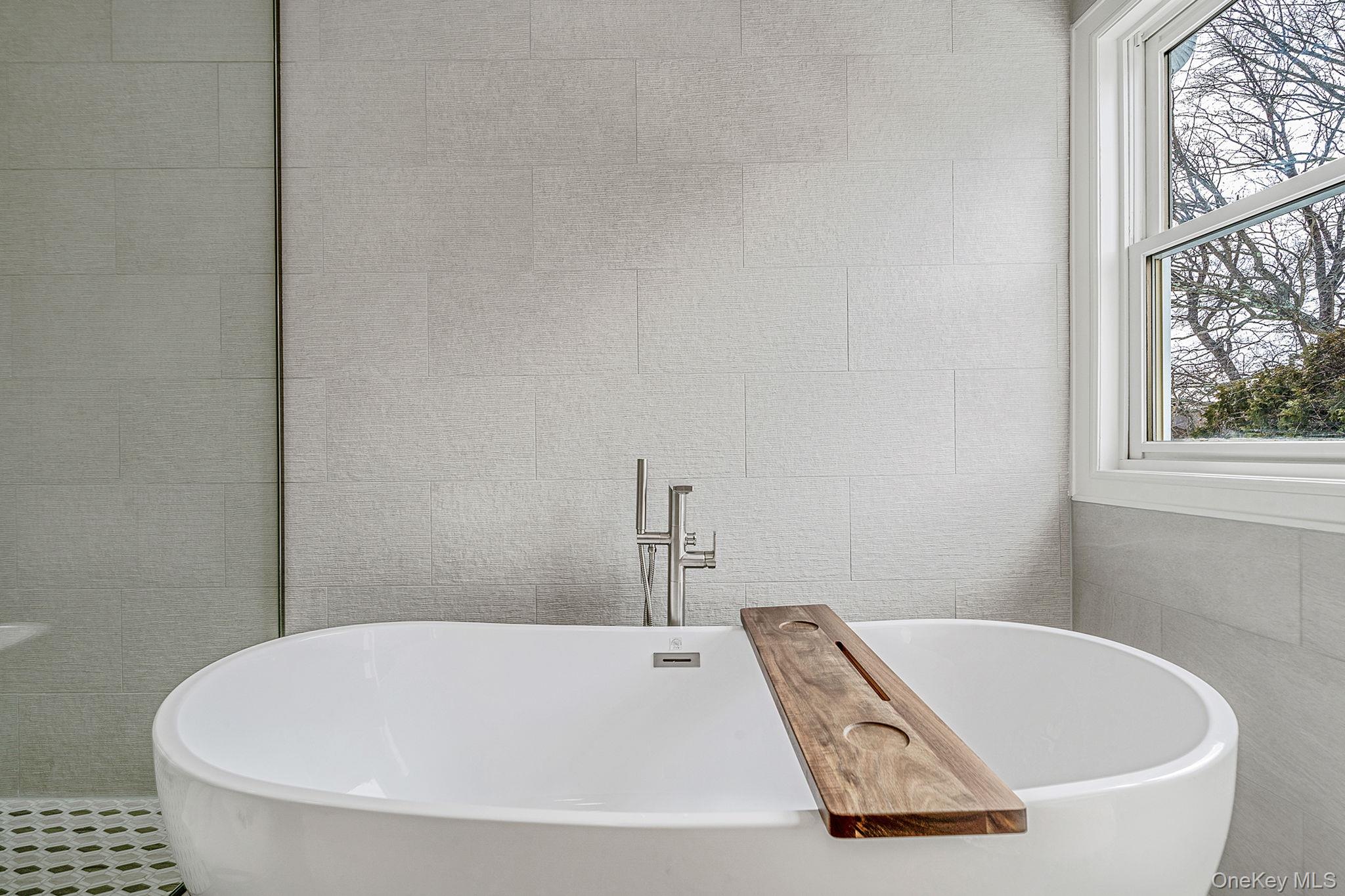 118 Fairway View Drive # 118, Commack, NY 11725