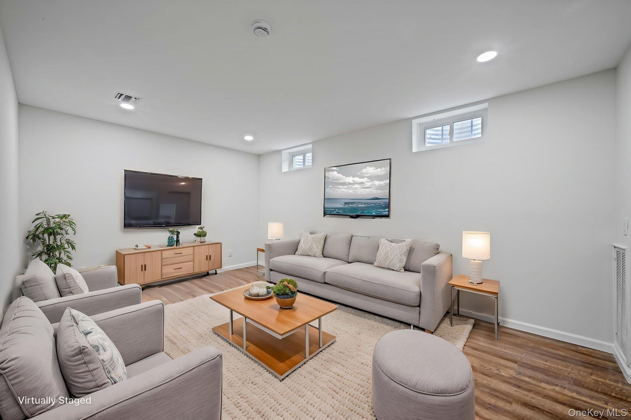 118 Fairway View Drive # 118, Commack, NY 11725