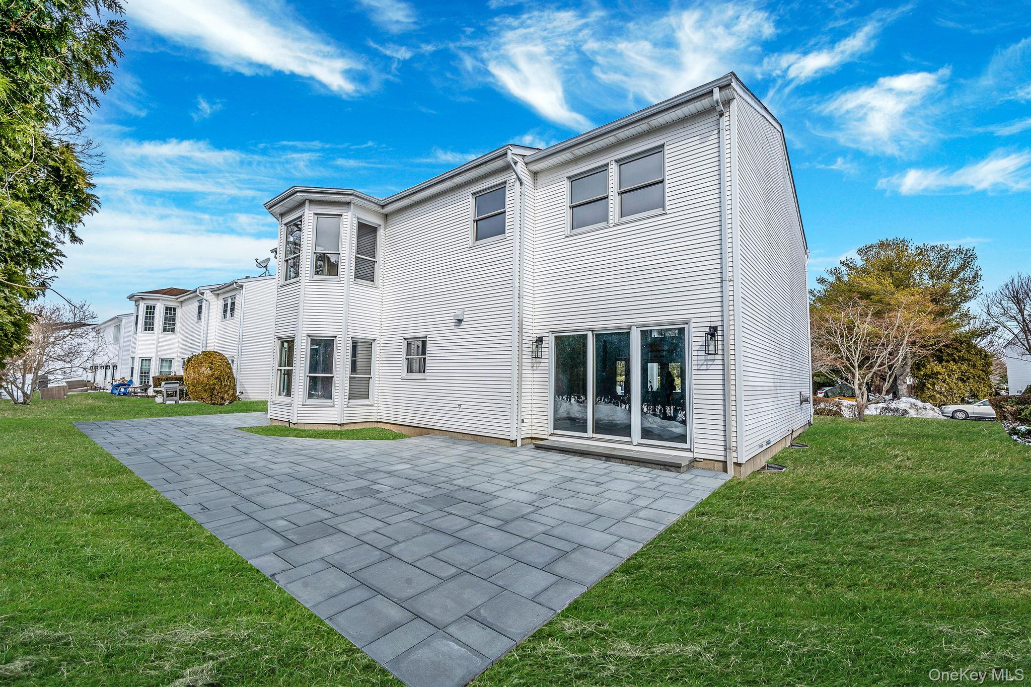 118 Fairway View Drive # 118, Commack, NY 11725