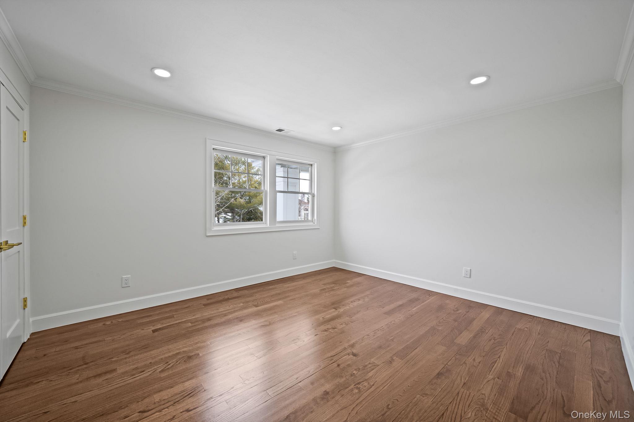 118 Fairway View Drive # 118, Commack, NY 11725