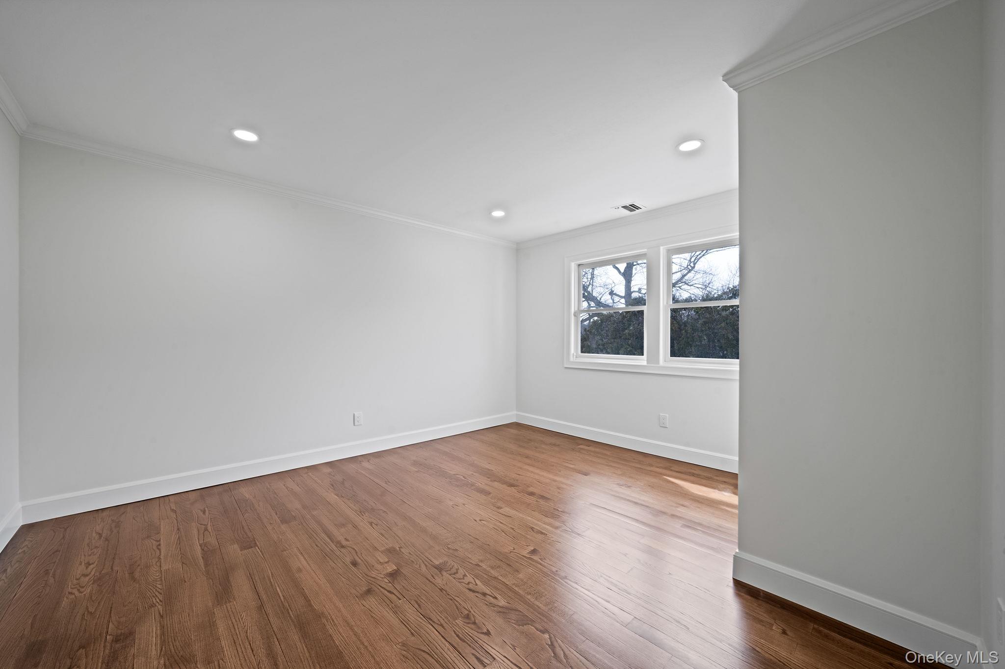 118 Fairway View Drive # 118, Commack, NY 11725