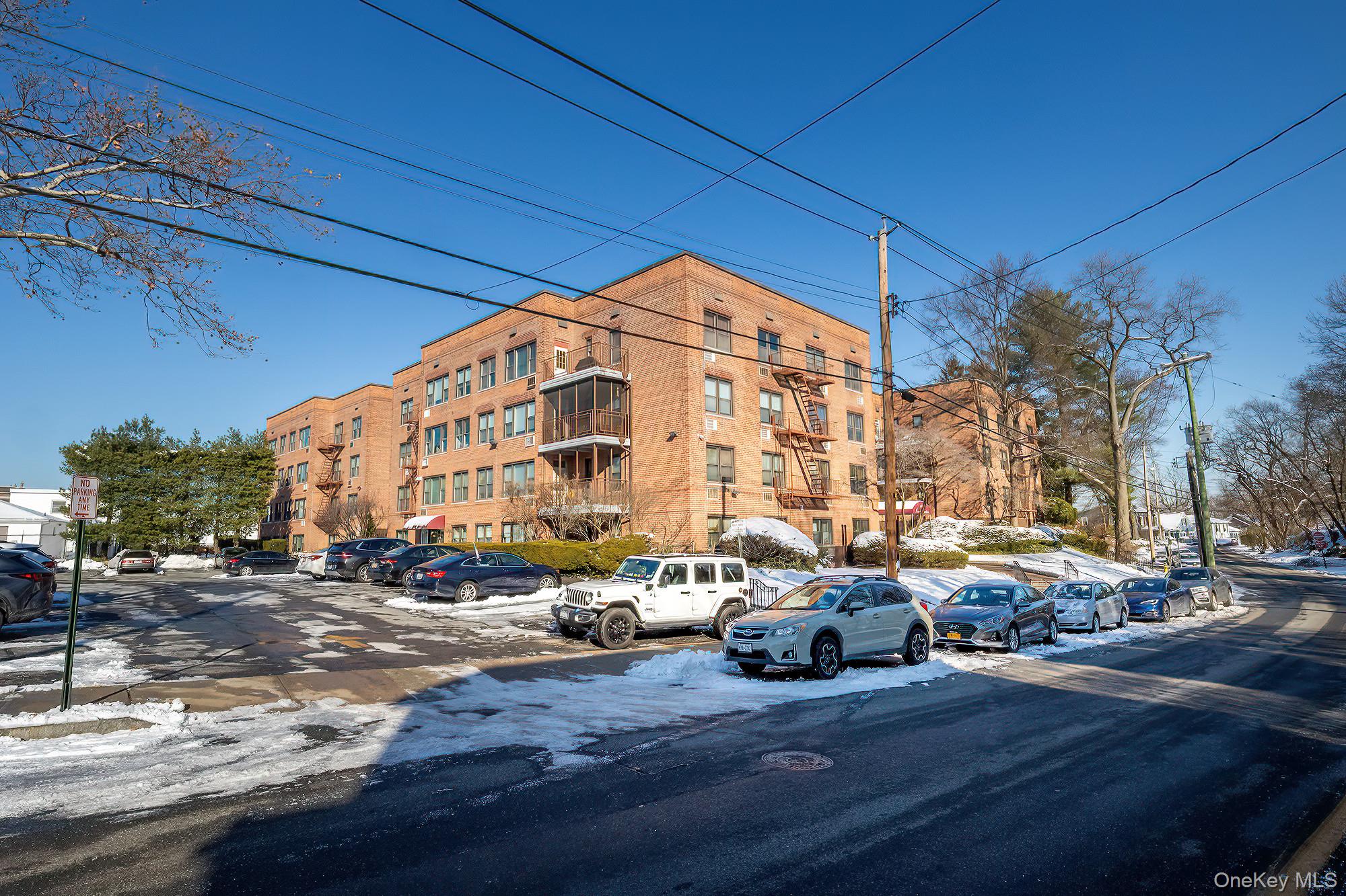 1015 Old Post Road # 2H, Mamaroneck, NY 10543