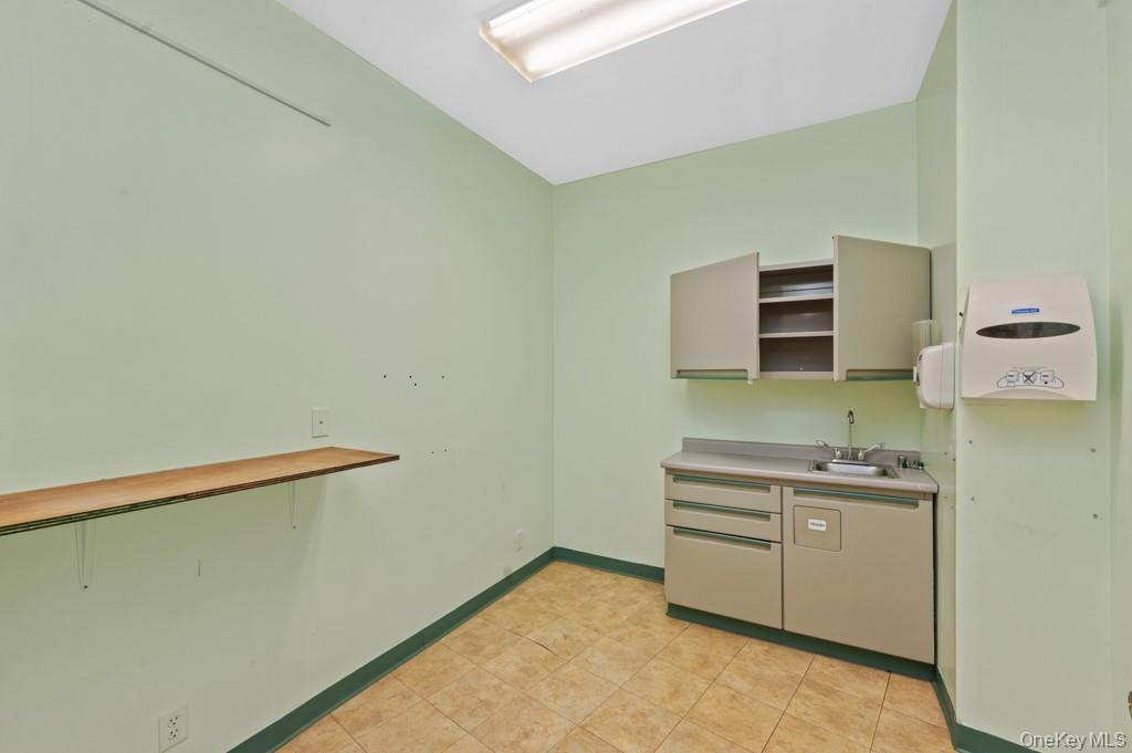 200 S Broadway # Unit #200 Bldg 1, Tarrytown, NY 10591