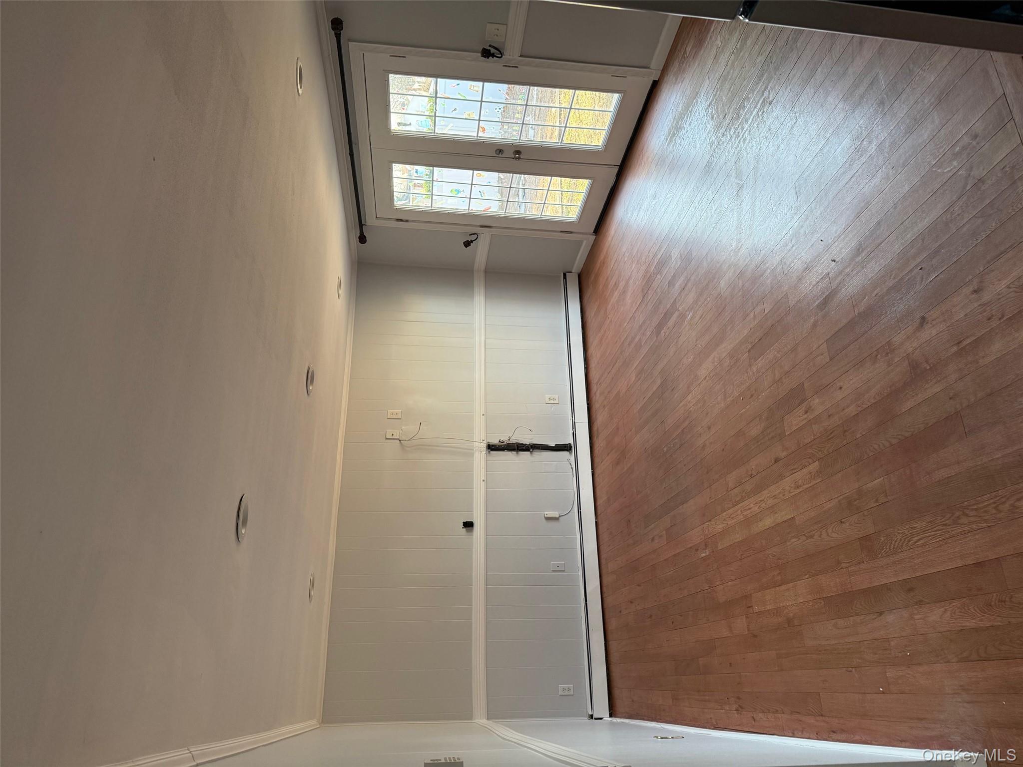 118 Lincoln Avenue, Deer Park, NY 11729