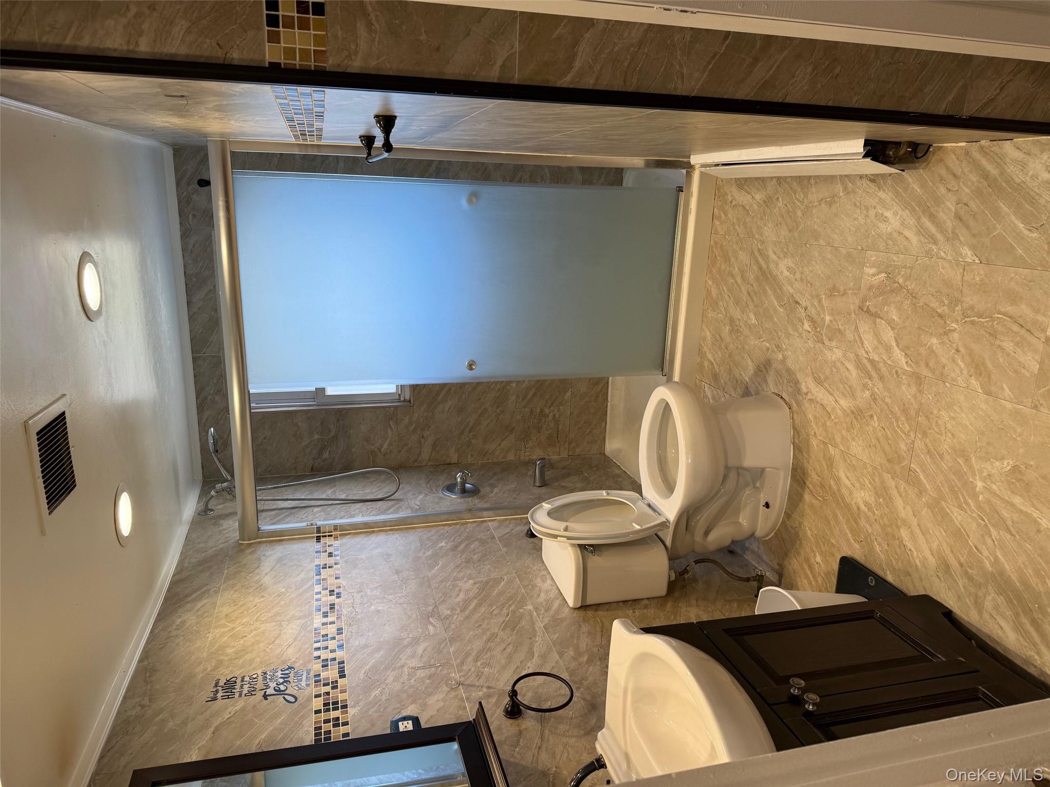 118 Lincoln Avenue, Deer Park, NY 11729