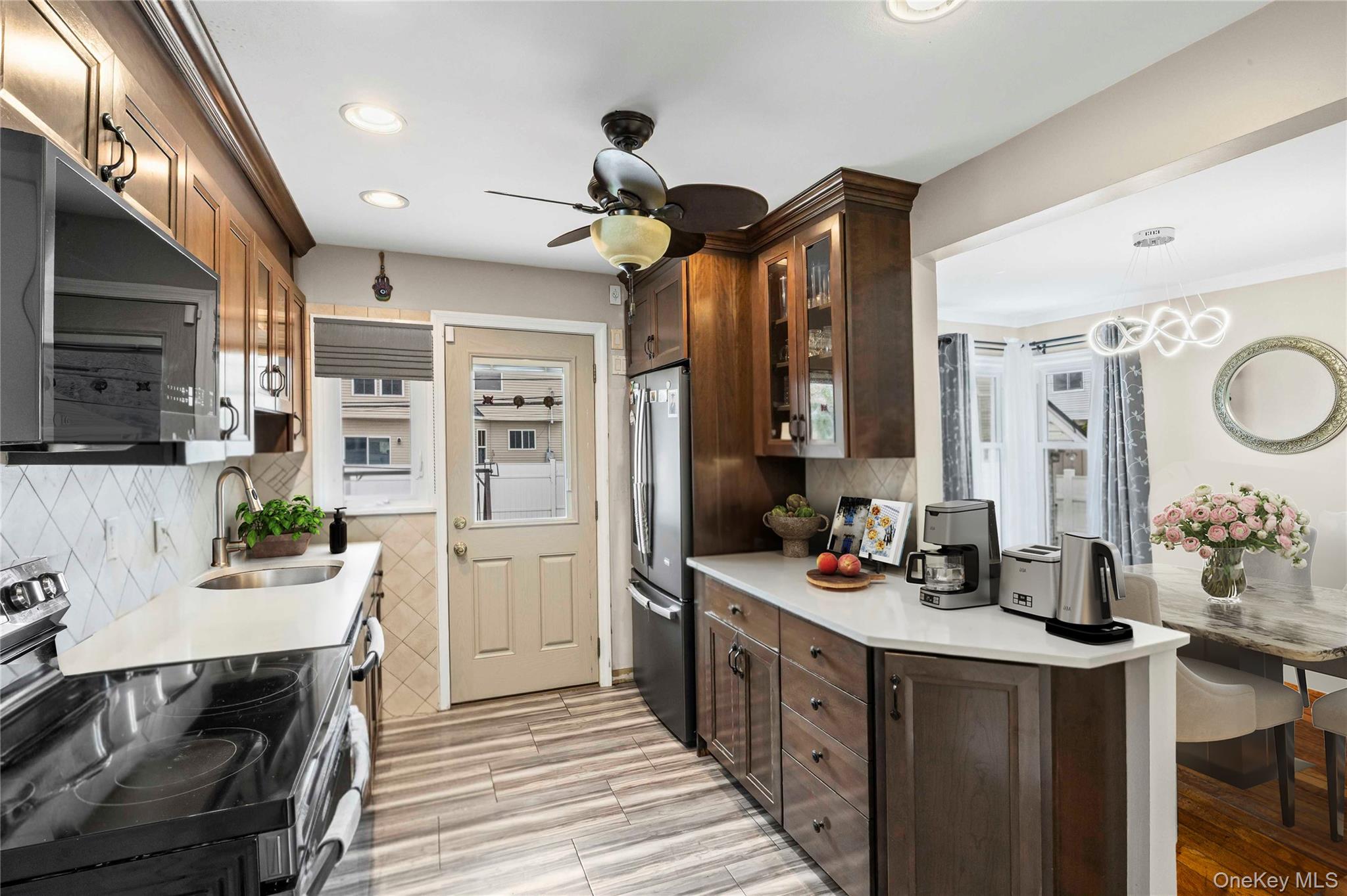 24 Ferndale Drive, Hicksville, NY 11801