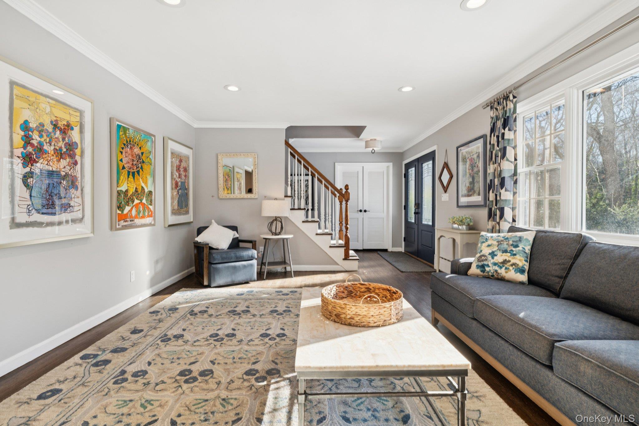 4 Paul Revere Lane, Centerport, NY 11721