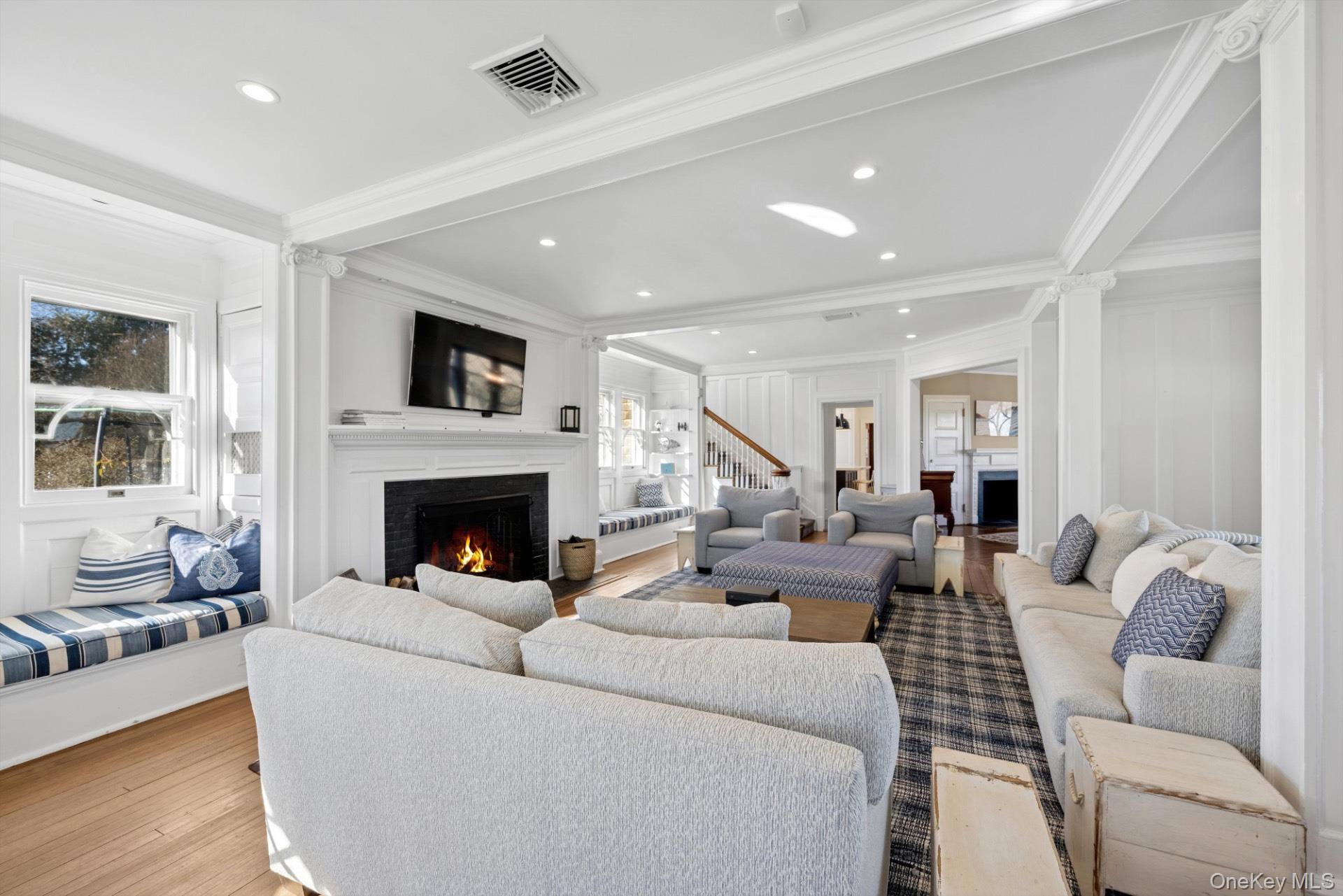 41 Seafield Lane, Westhampton Beach, NY 11978