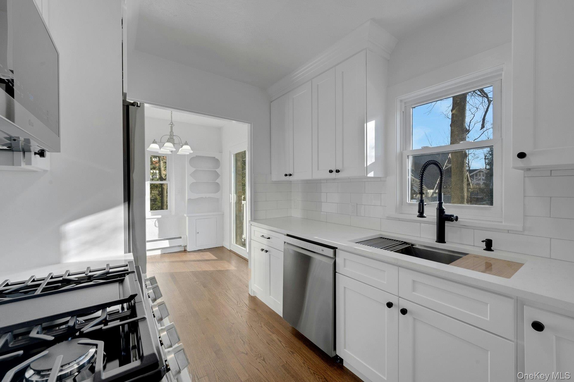 54 Rockland Avenue, Yonkers, NY 10705