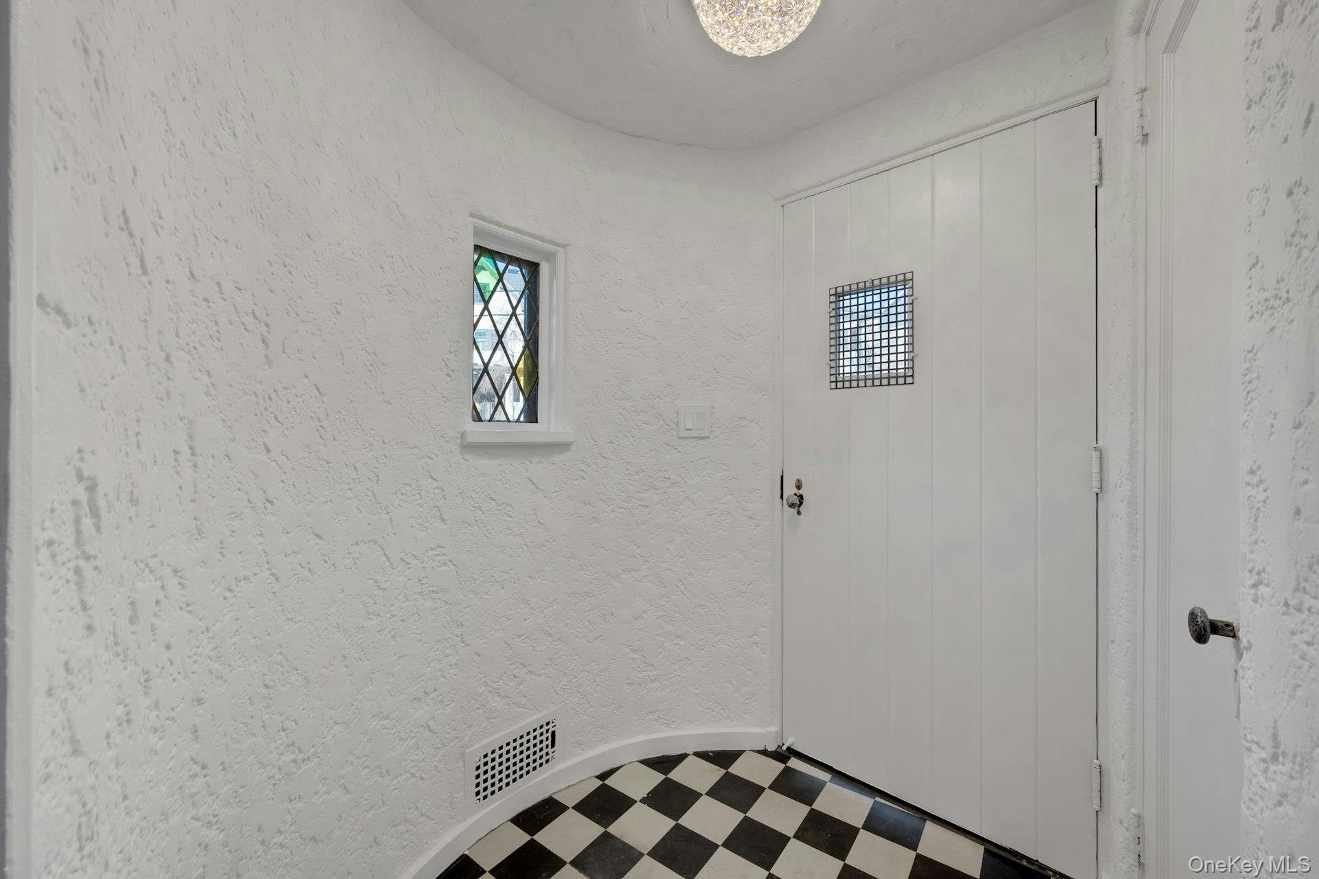 54 Rockland Avenue, Yonkers, NY 10705