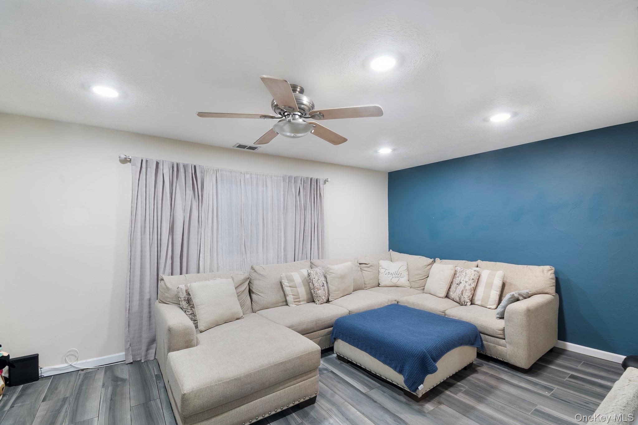 288 Feller Drive, Central Islip, NY 11722