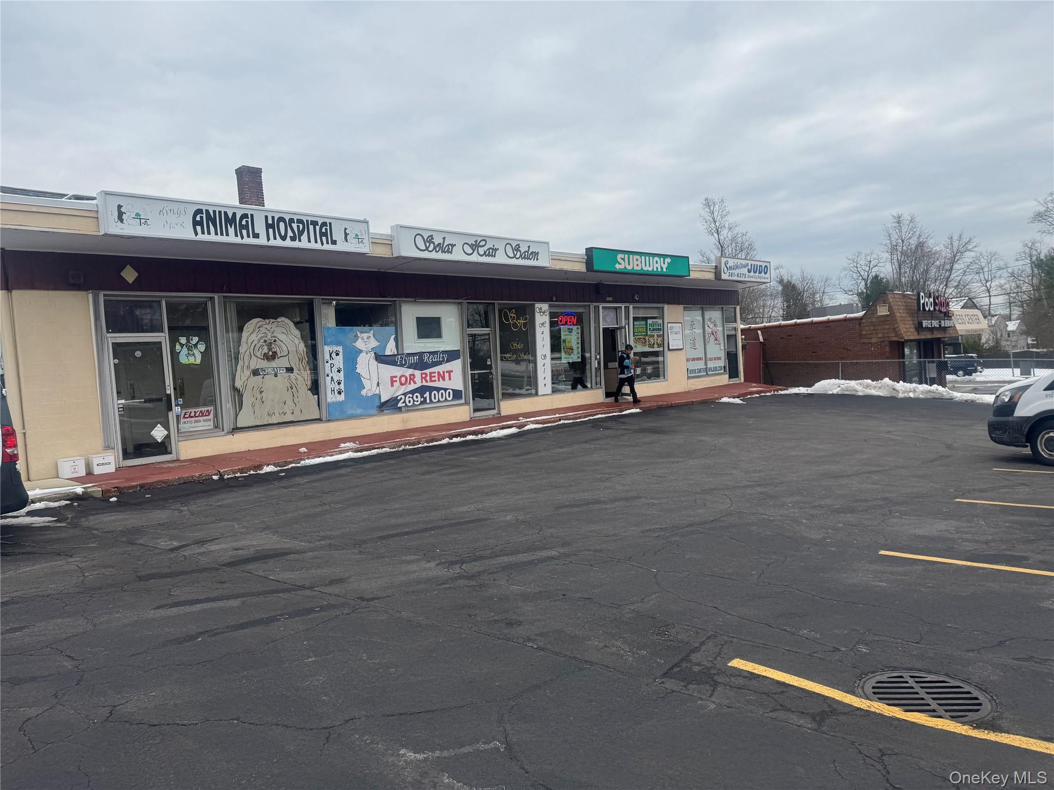 1217 25A N, Smithtown, NY 11787