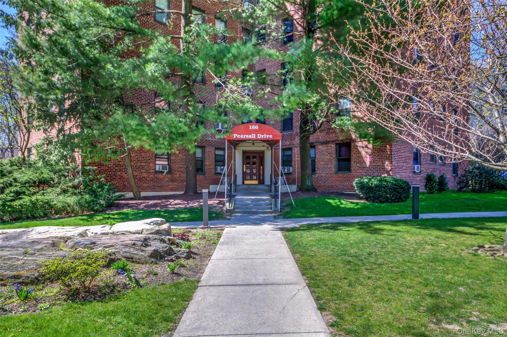 166 Pearsall Drive # 5E, Mount Vernon, NY 10552