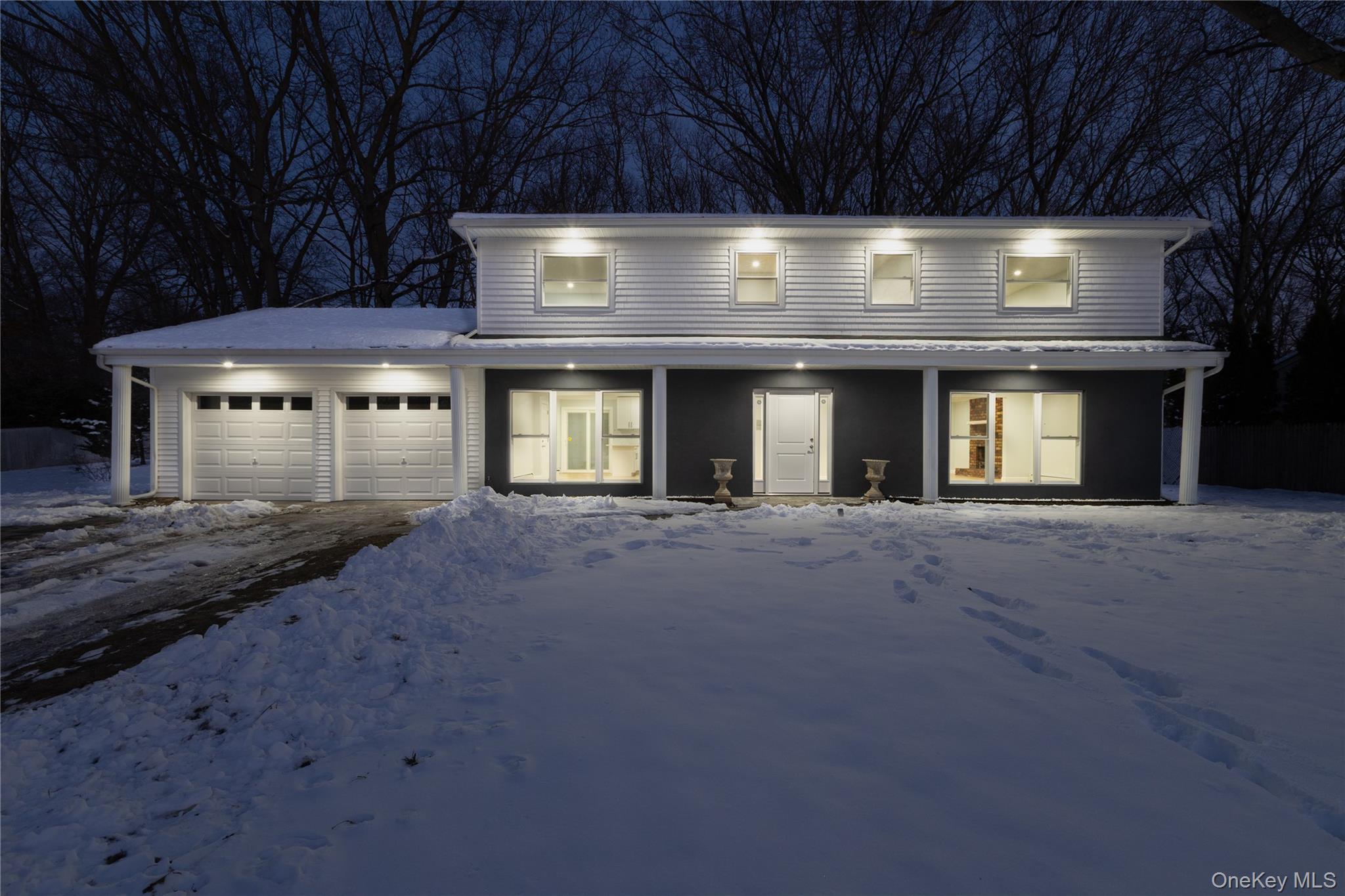 19 Stuyvesant Circle E, East Setauket, NY 11733