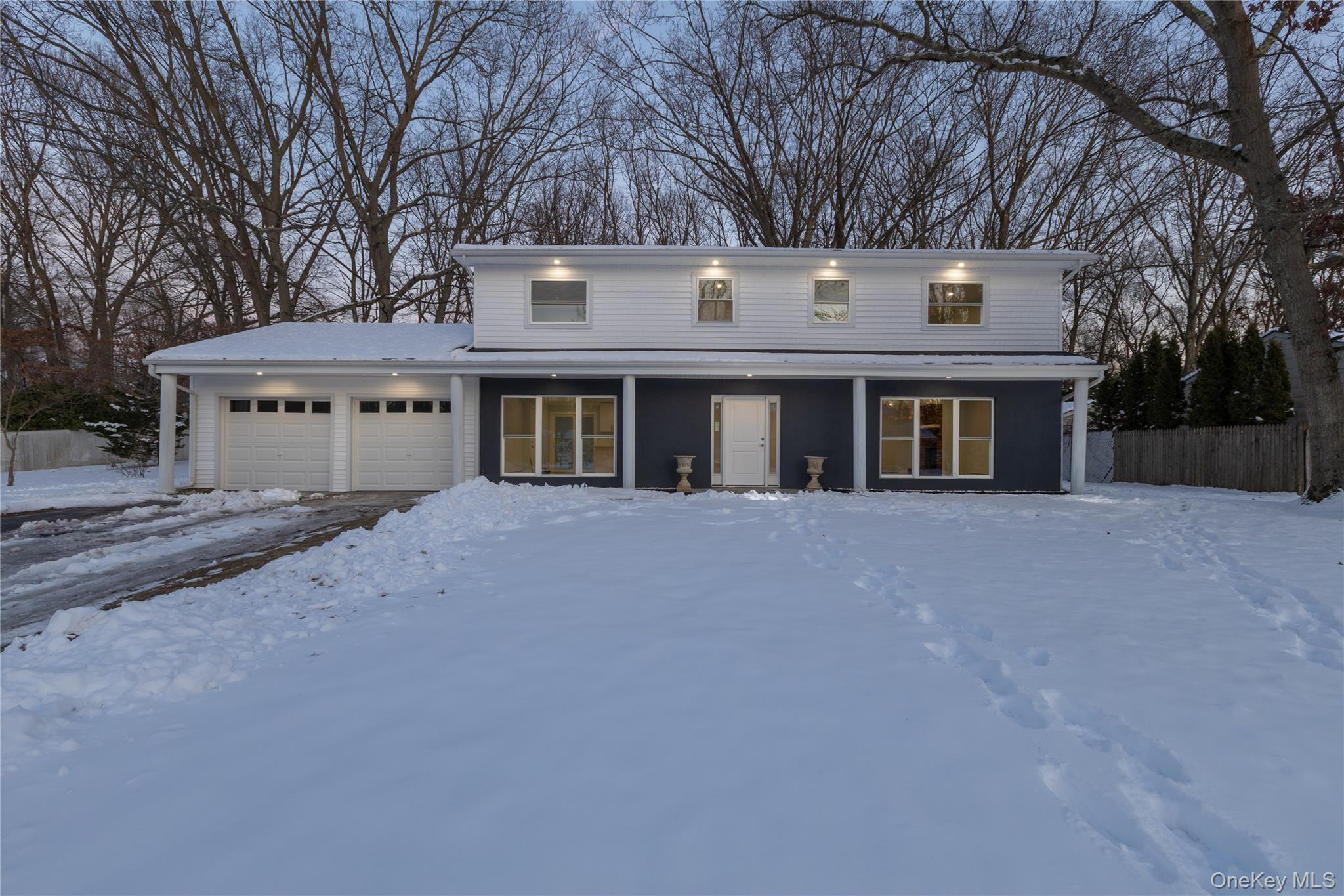 19 Stuyvesant Circle E, East Setauket, NY 11733