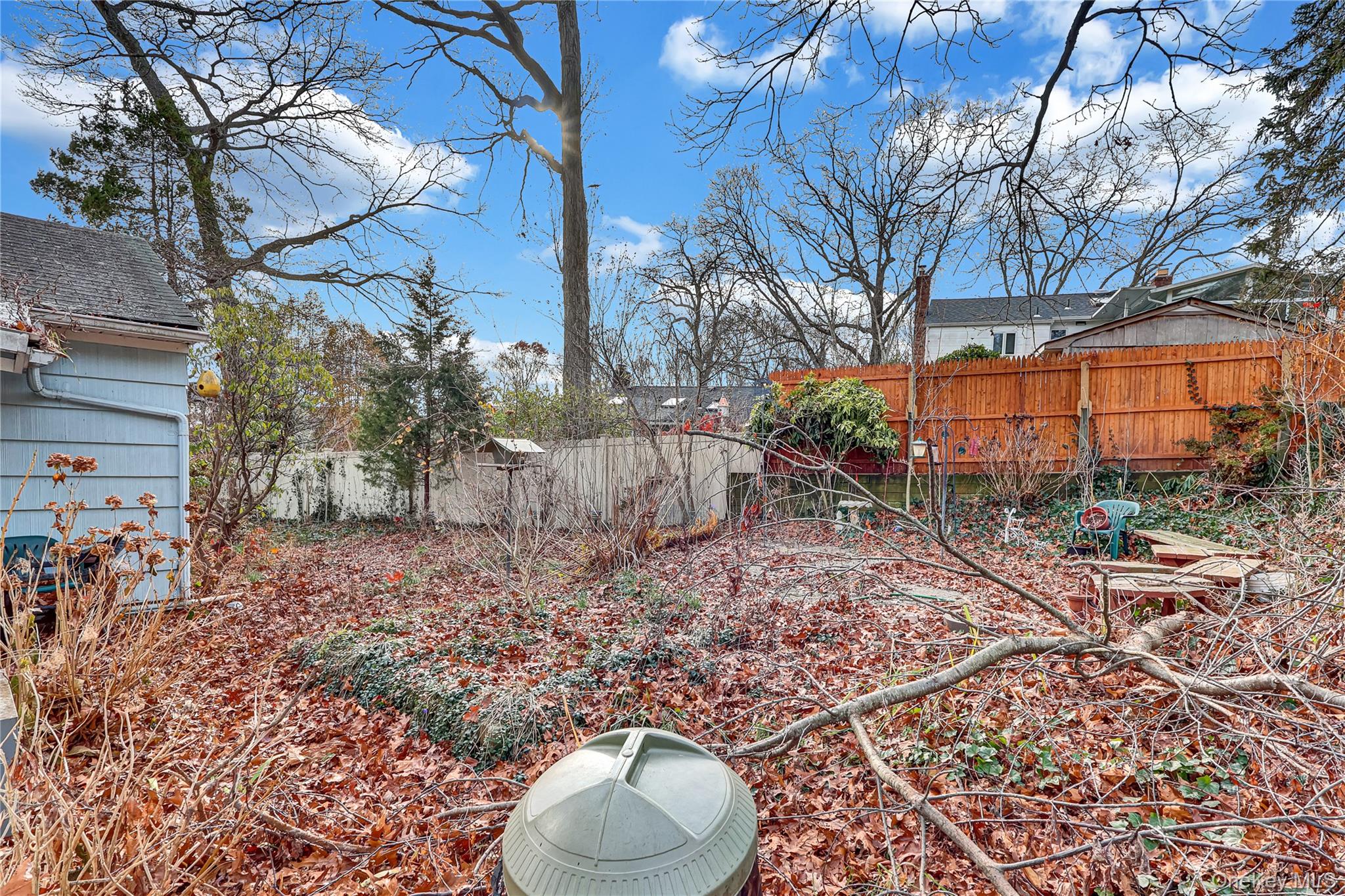 24 Piermont Court, Melville, NY 11747