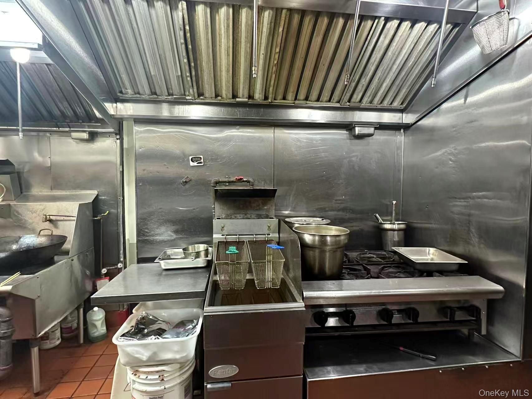 96 3RD Avenue # 1st FL, New York (Manhattan), NY 10003