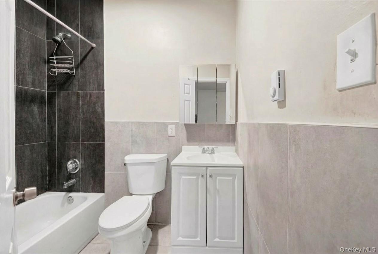 206 S 9th Avenue, Mount Vernon, NY 10550