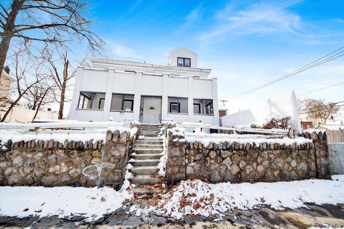 206 S 9th Avenue, Mount Vernon, NY 10550