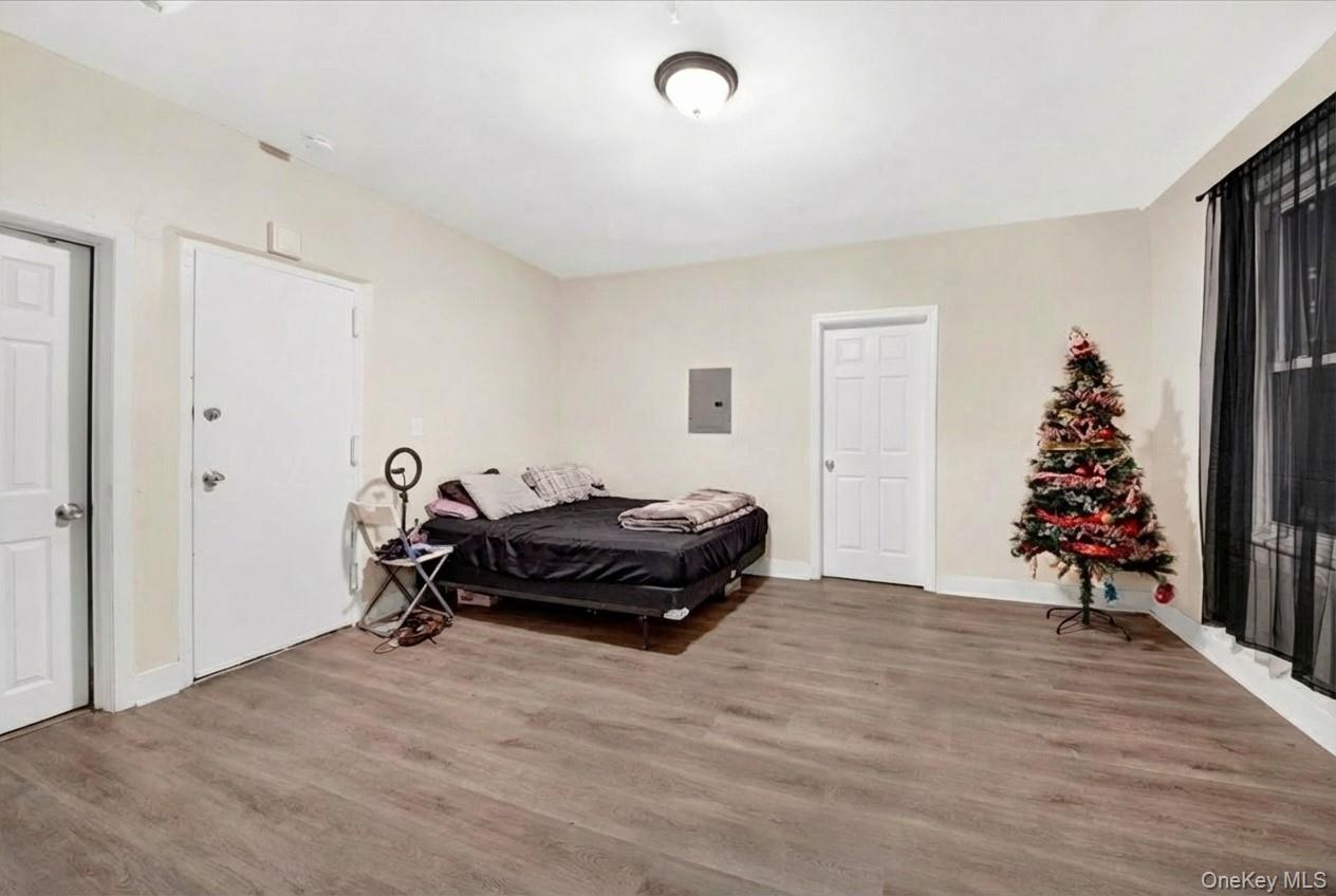 206 S 9th Avenue, Mount Vernon, NY 10550